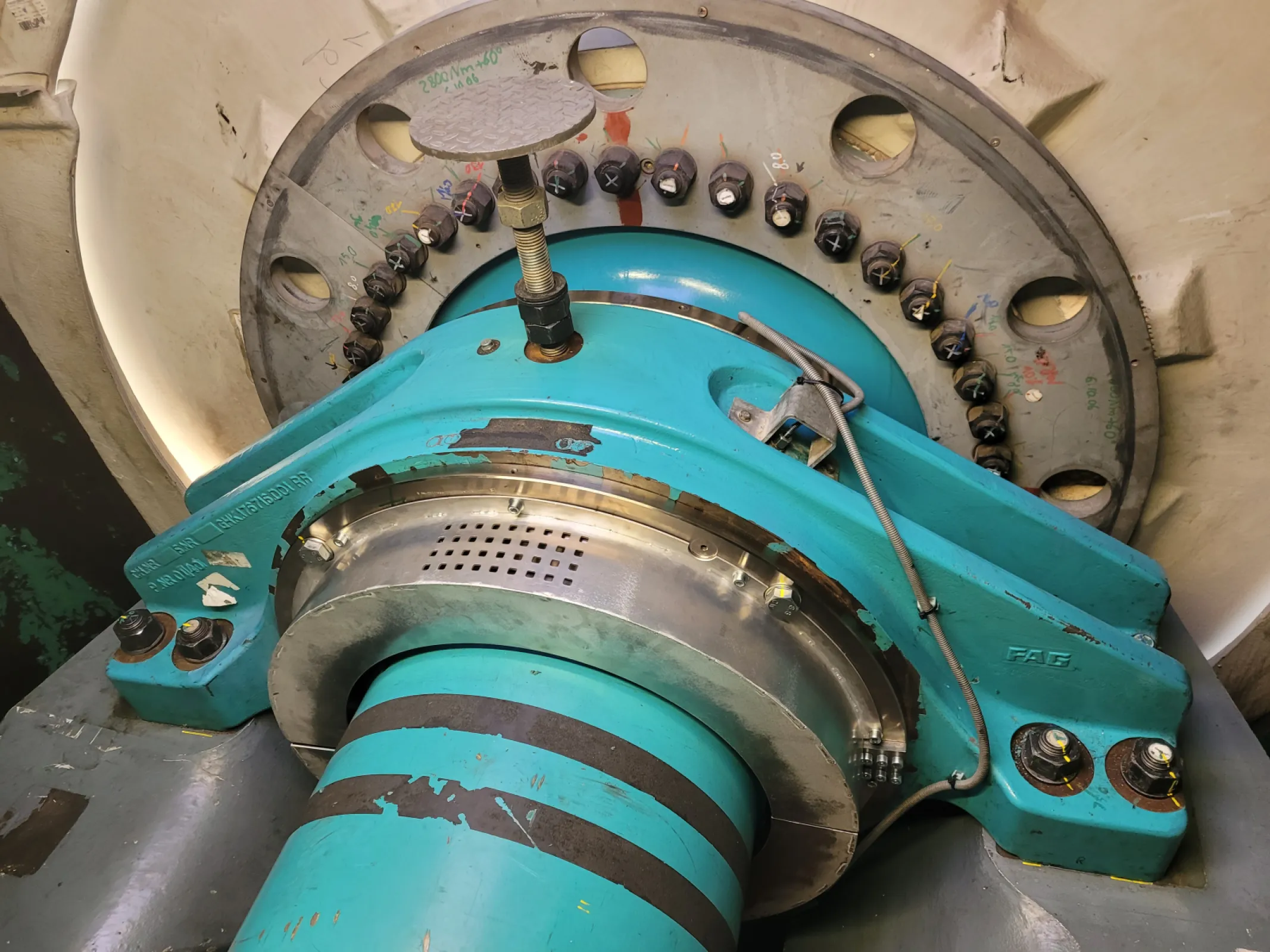 Craneless Bearing Exchange Solution