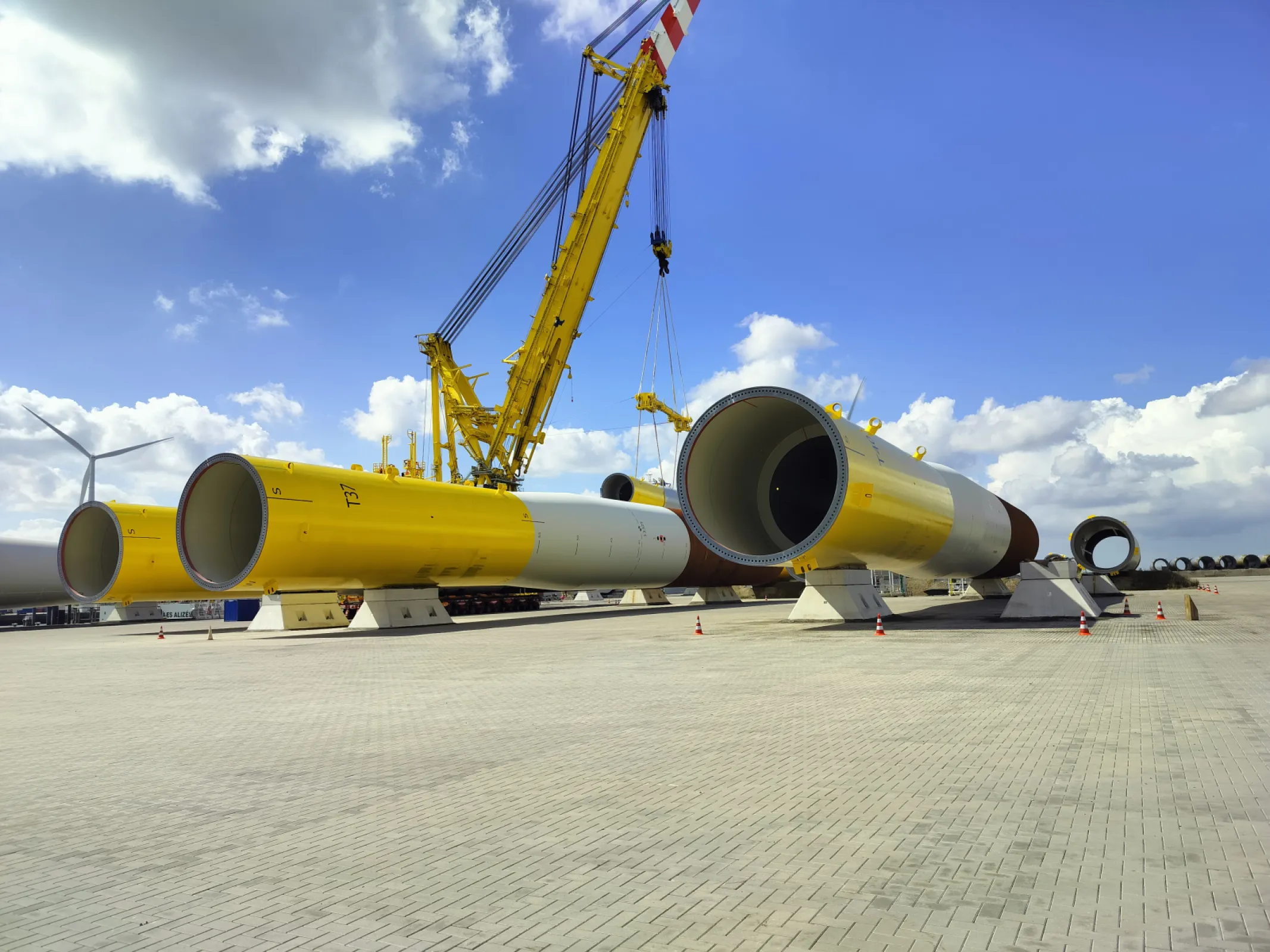 Monopile on "Buss Blocks"