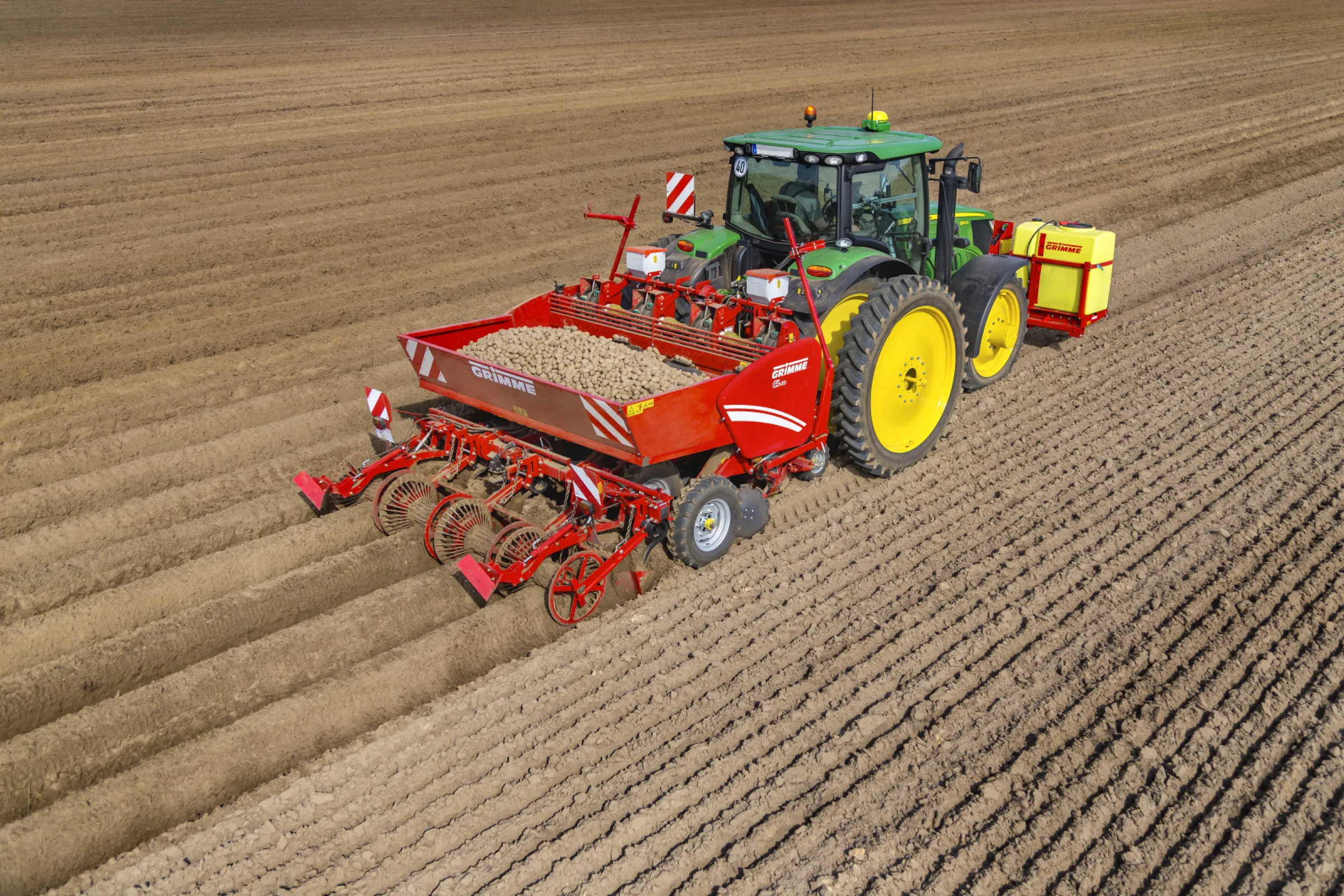 GL 420: potato cup planter, 4-row, up to 2 t hopper, mounted, for a versatile application range