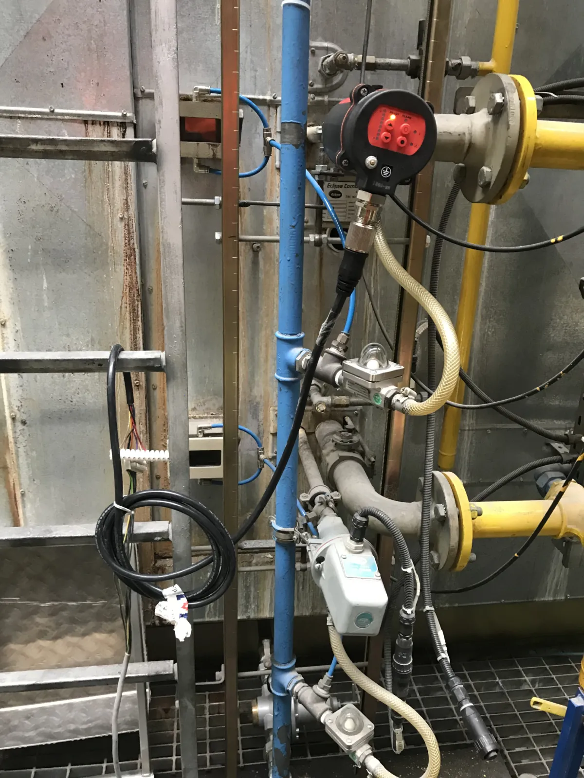 Combination of 2 types of scanners