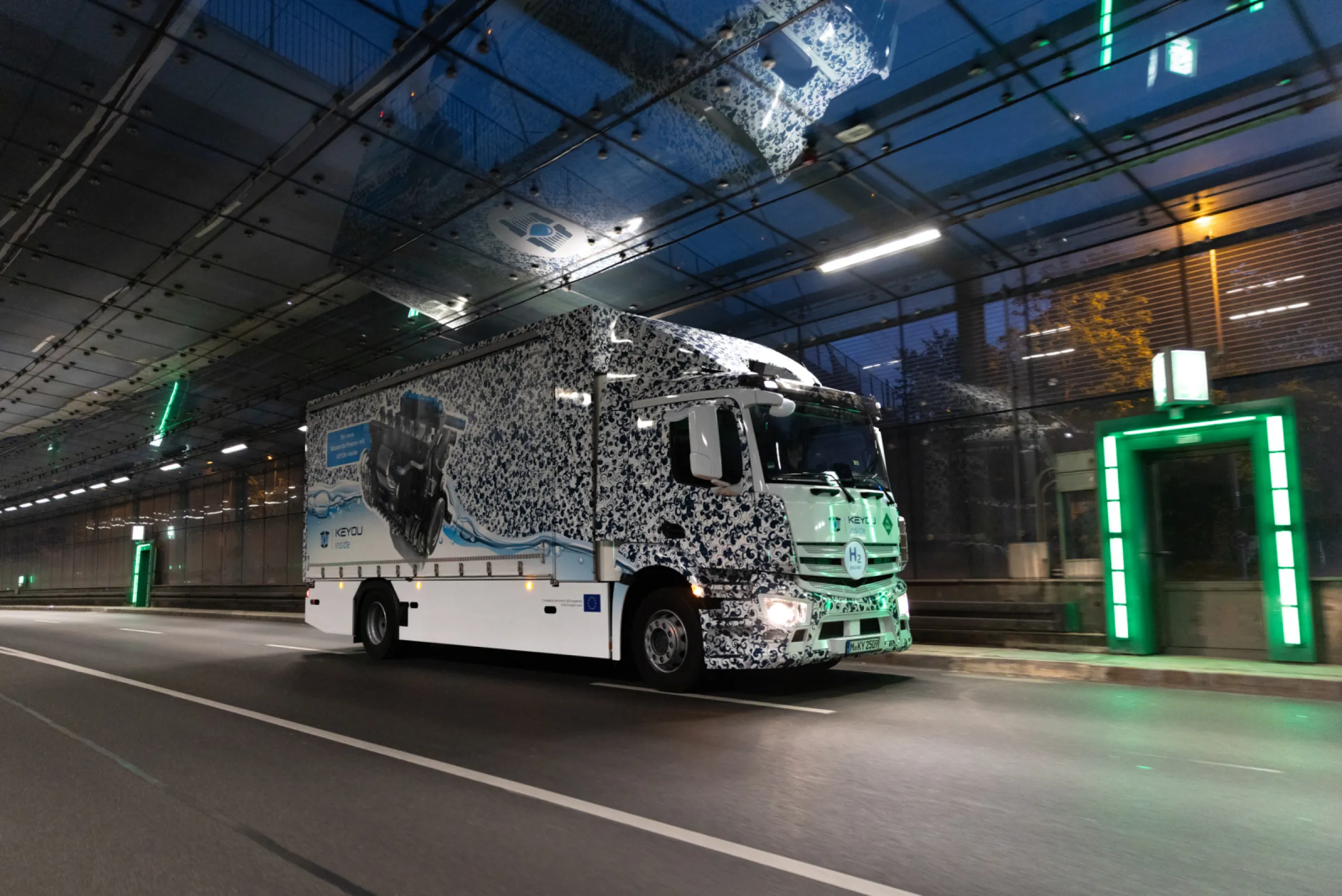 The pioneering KEYOU 18t hydrogen truck - urban