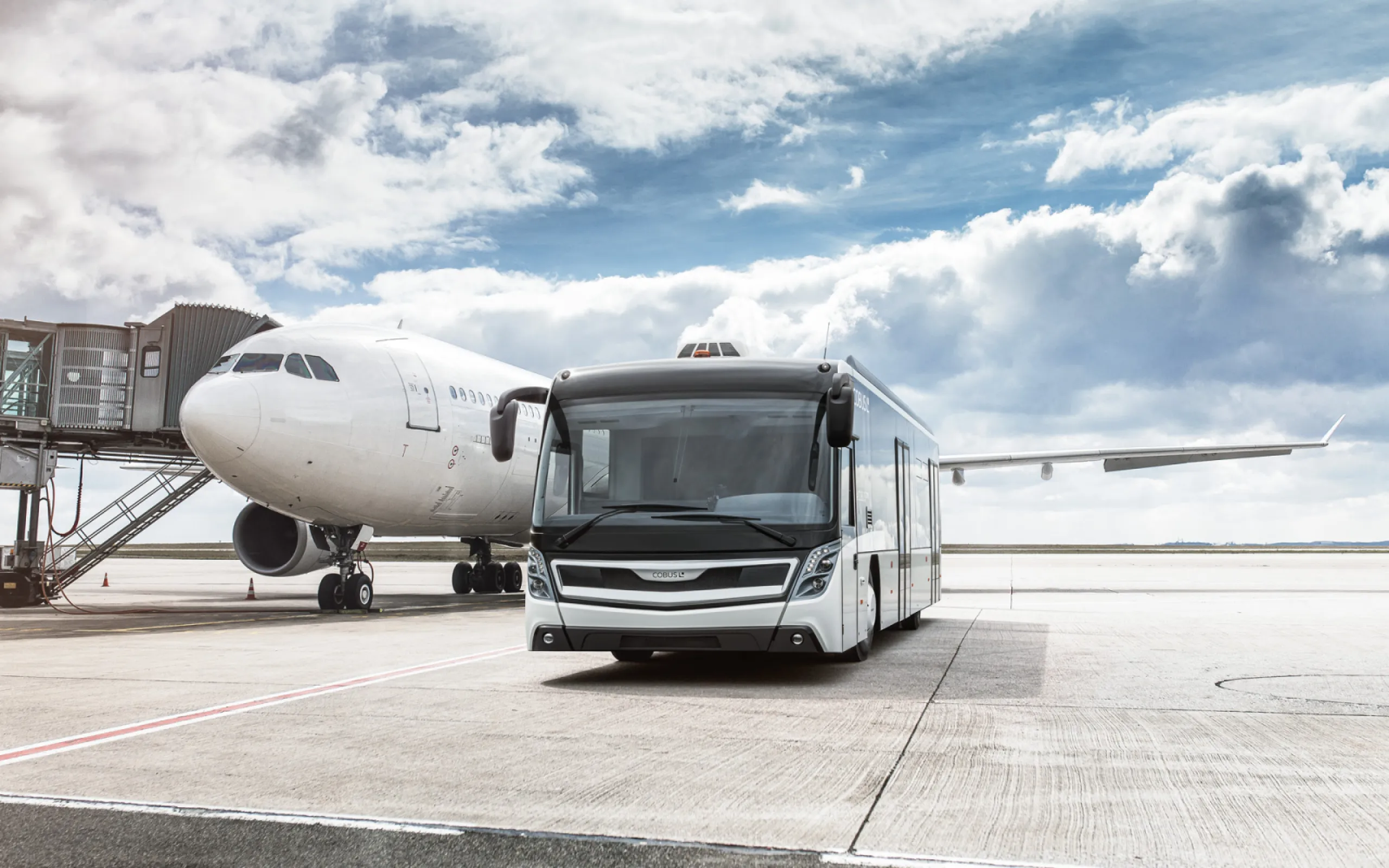 COBUS Airport Bus