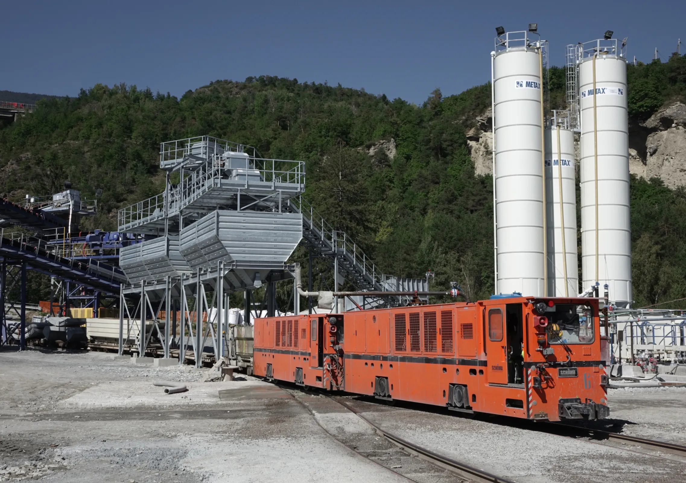 CHL - 200 G in Multitraction, Brenner Basis Tunnel, Italy