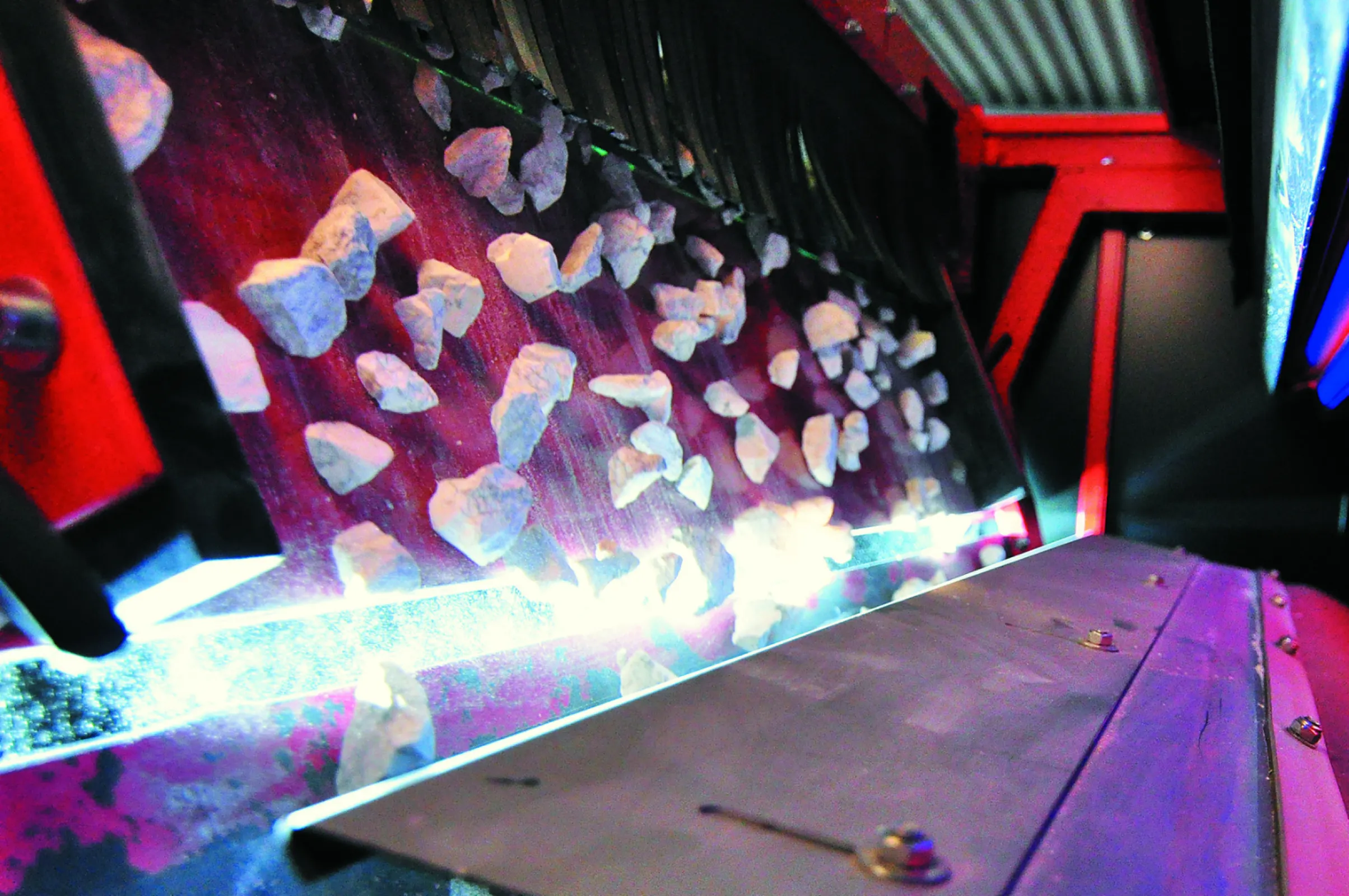 Sensor-based ore sorting