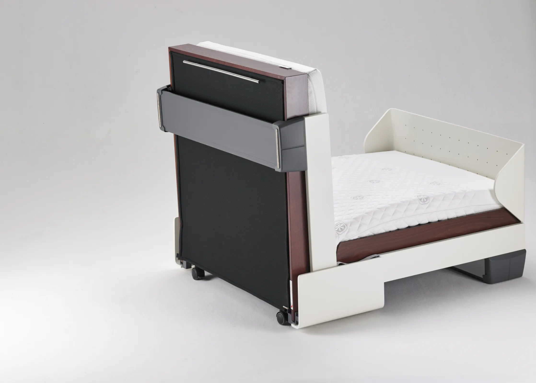 Relax + Fold – Premium Folding Bed