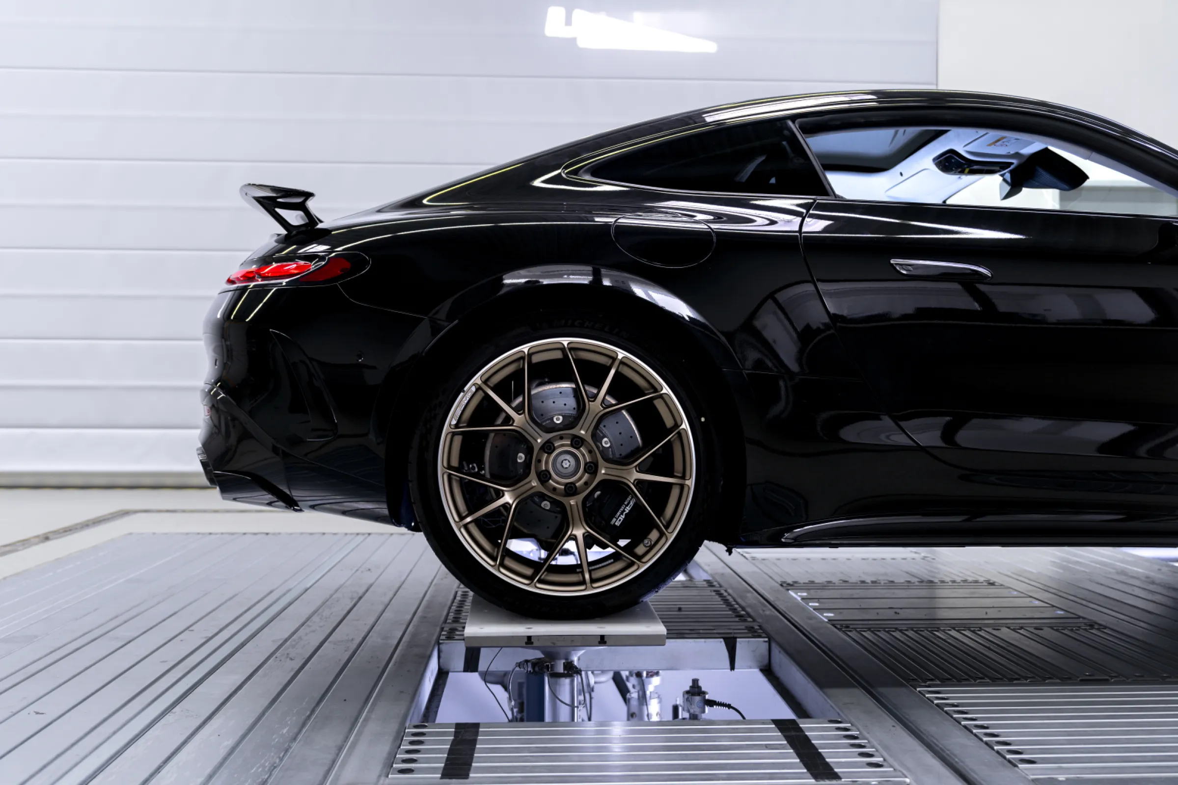 AMG GT Sports car on Servotest 4-Poster test rig