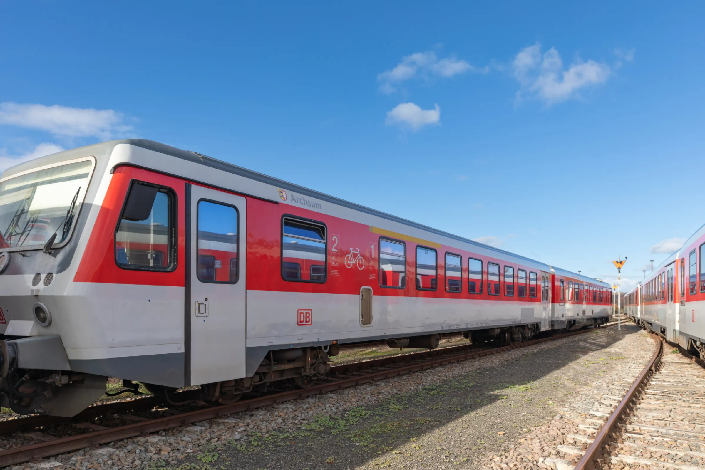 Diesel multiple unit D628.4