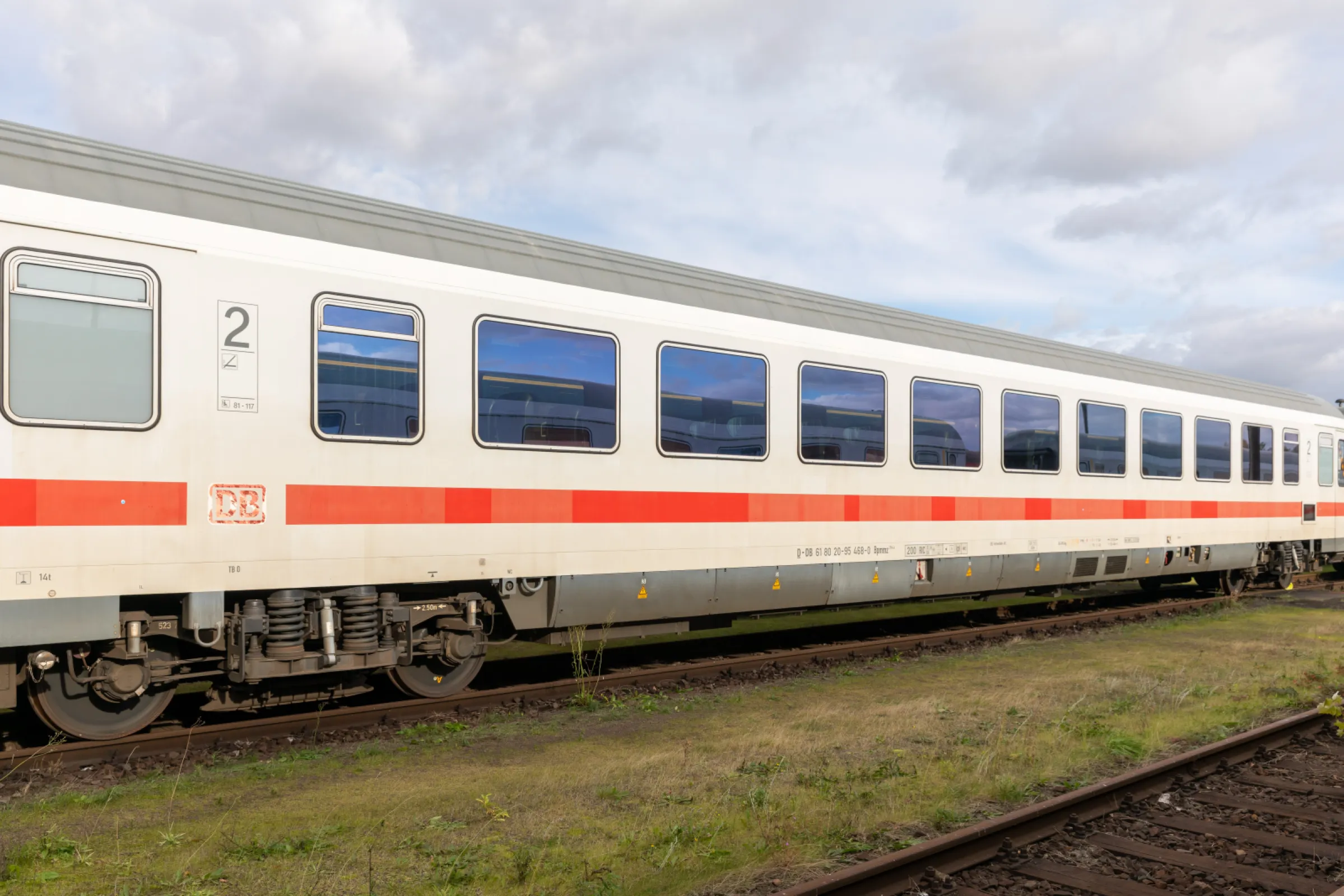 Long distance RIC coach R284.4