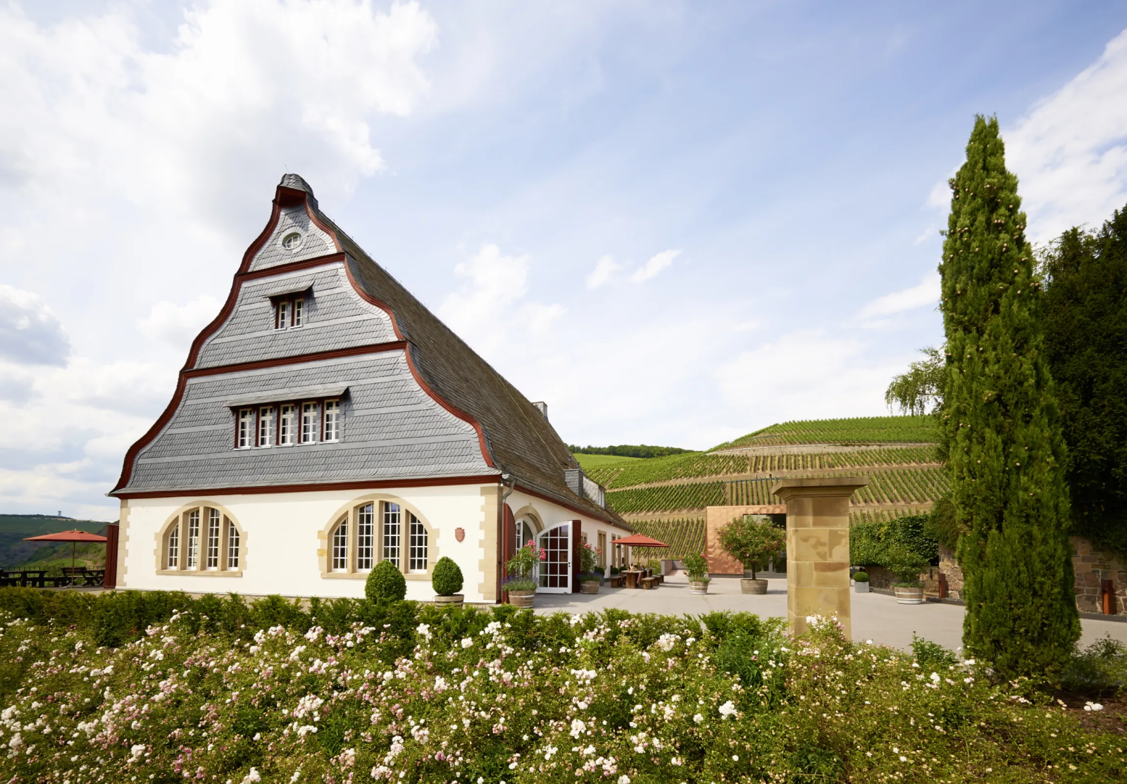 Estate Gut Hermannsberg front view