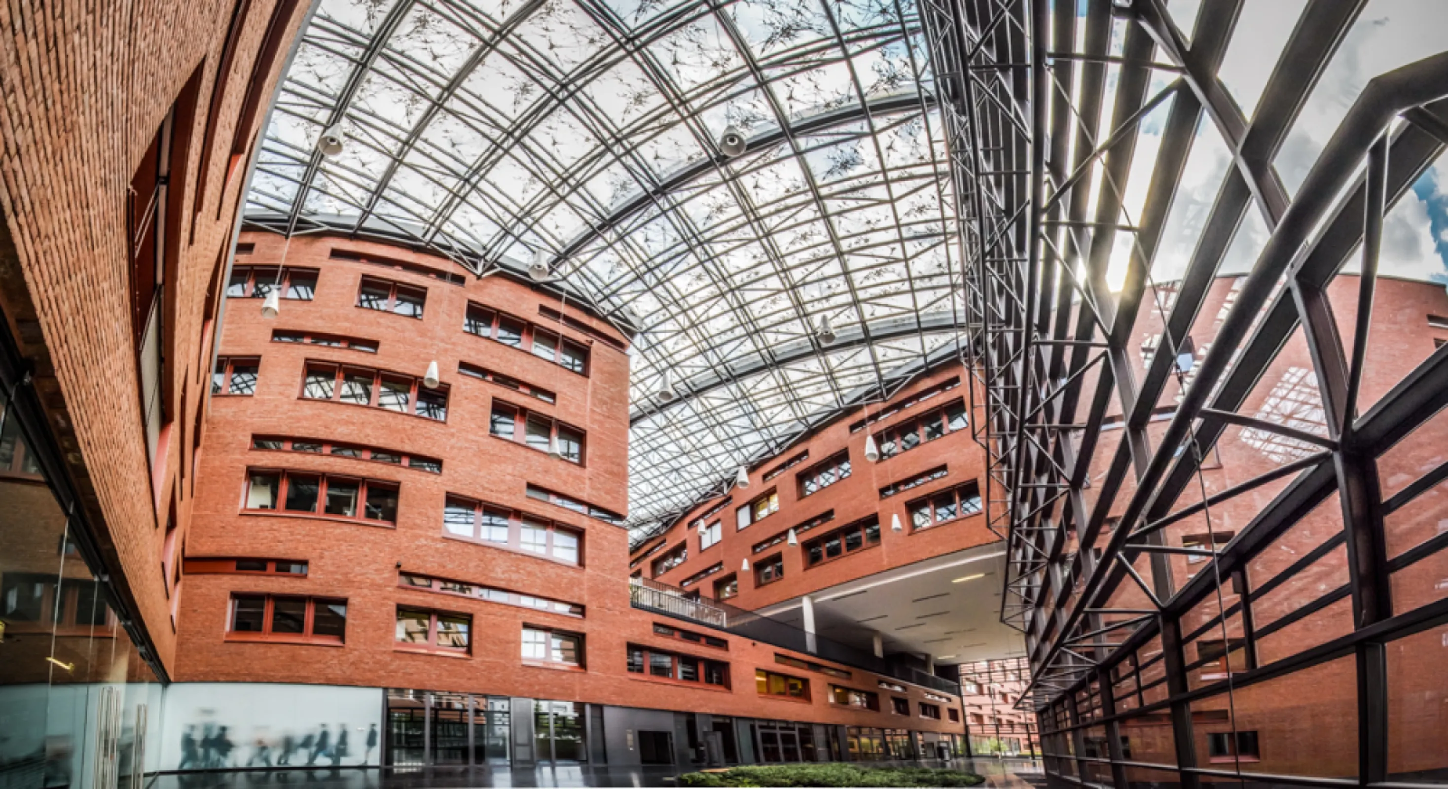 BIO CITY LEIPZIG is the heart of the BioCity Campus - a centrally located commercial area exclusively dedicated to life science companies and research institutes, offering over 25,000 m² of lab and office space.