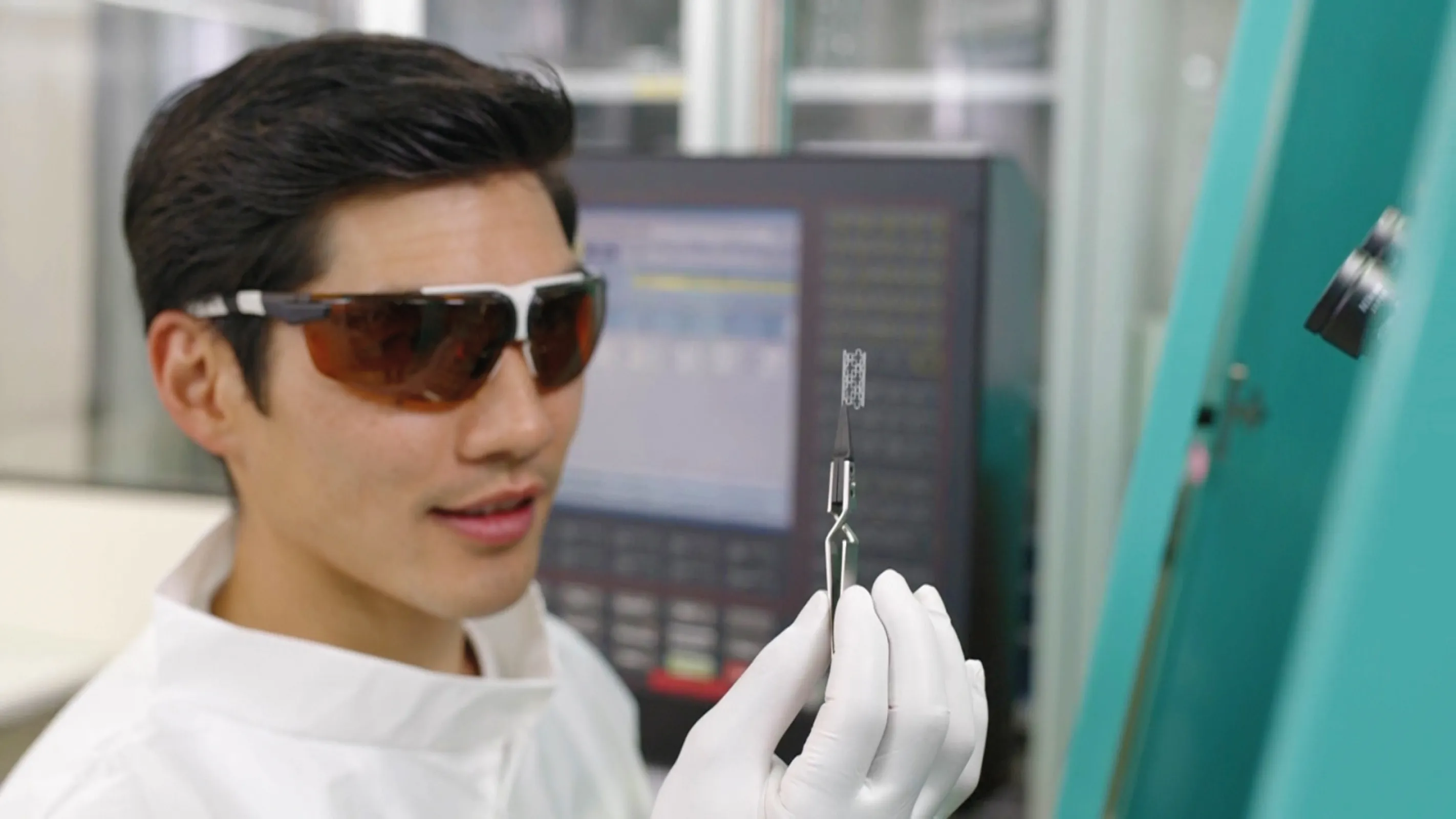 35 years of expertise in laser manufacturing