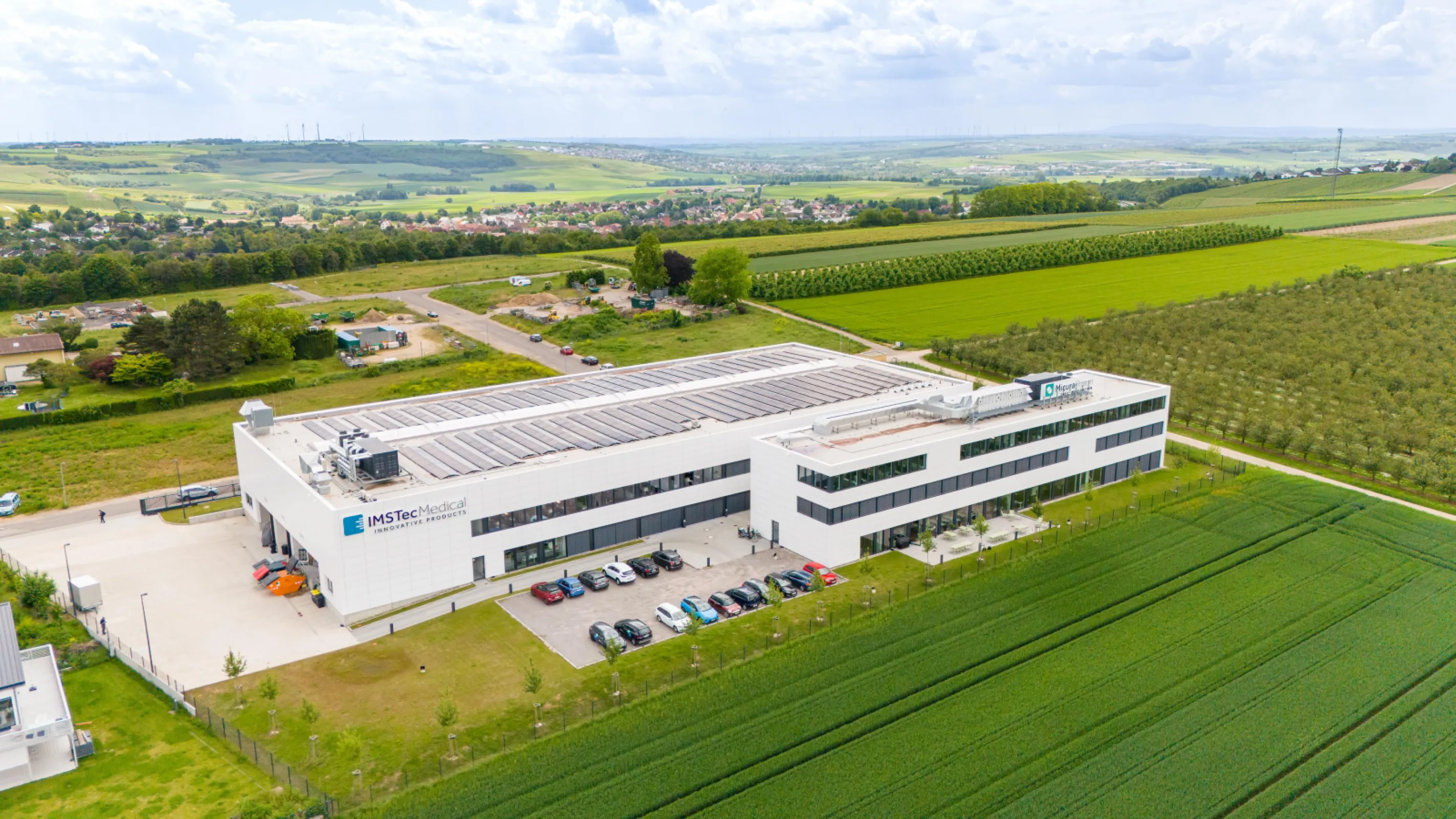 Exterior view of Plant II in Klein‑Winternheim; Copyright: Goldbeck