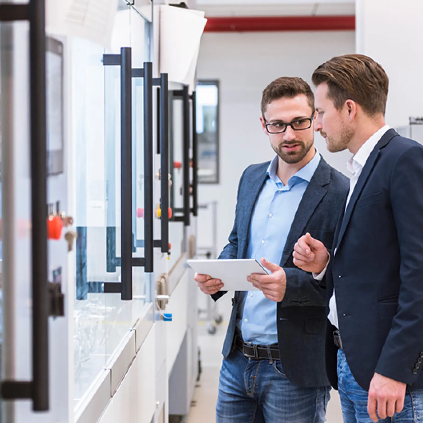 EUCHNER Safety Services - For machine manufacturers and operating organizations