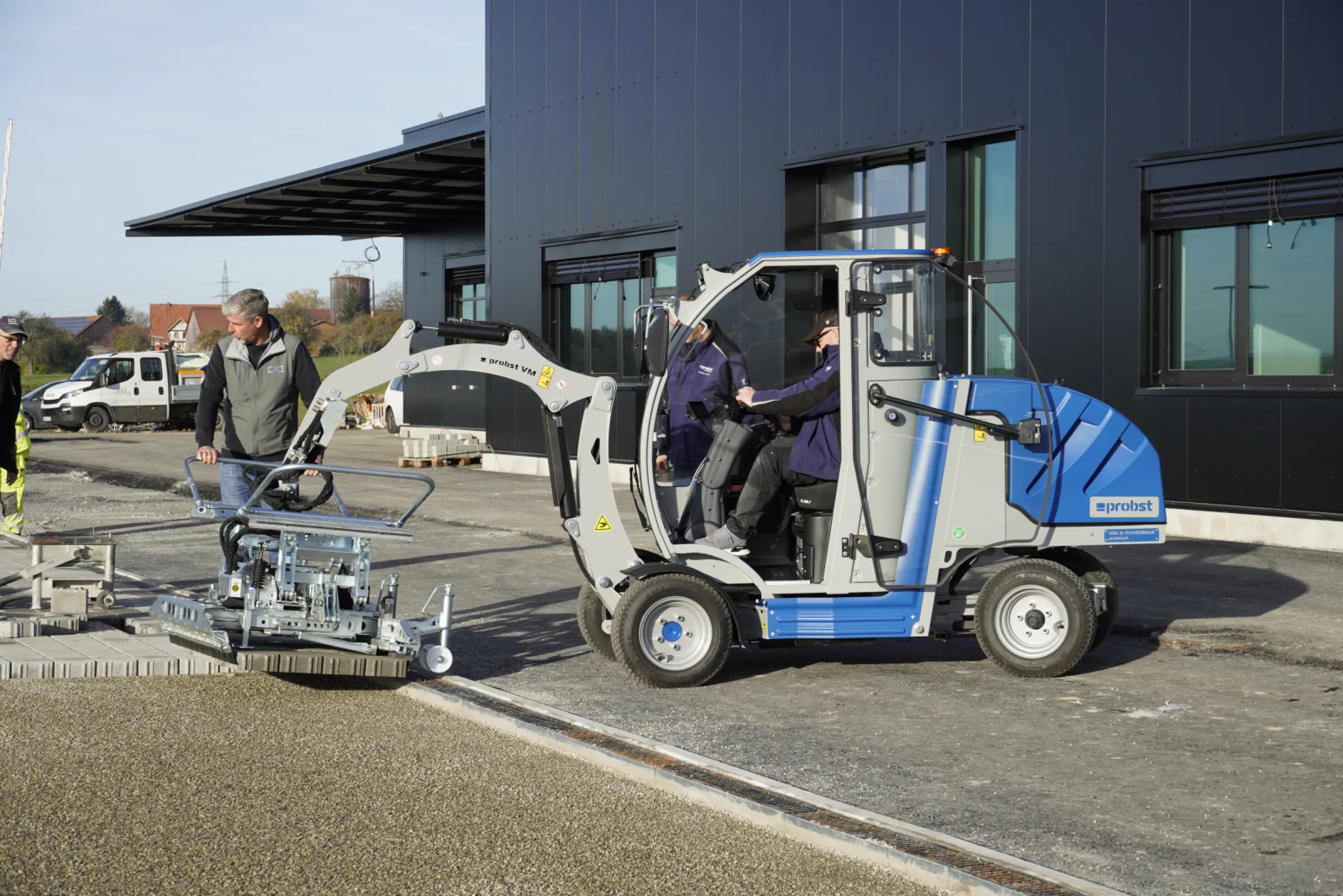 VM-X-PAVERMAX Installation Machine - May we introduce: VM-X-PAVERMAX, the new reference class in paver laying machines.