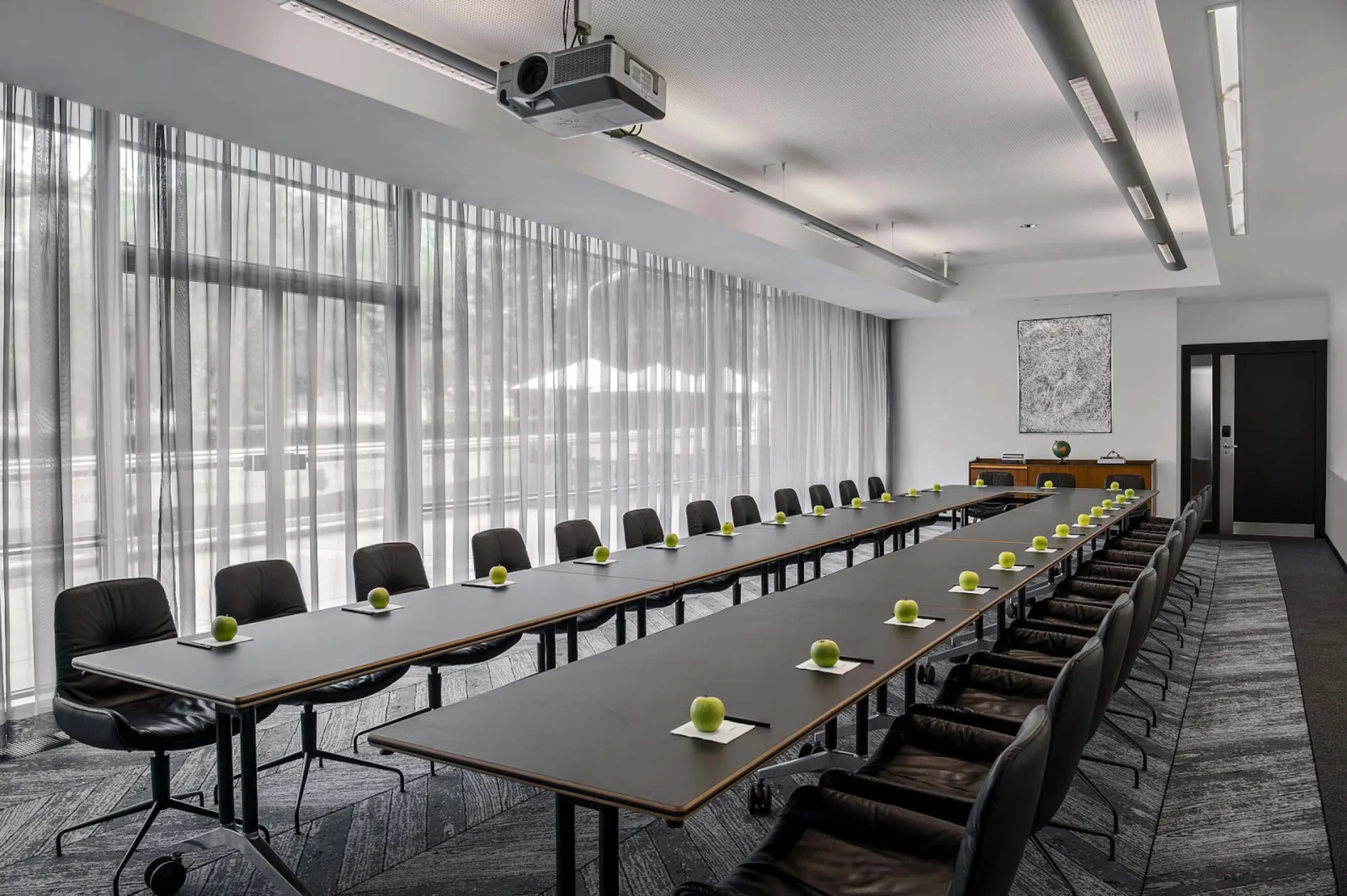 Le Méridien Vienna - Blazing White meeting room for up to 40 pax