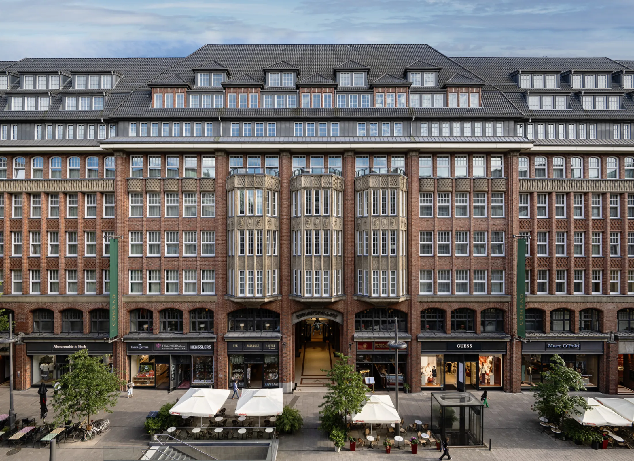 Conrad Hamburg - Exterior (Levantehaus Hamburg)
