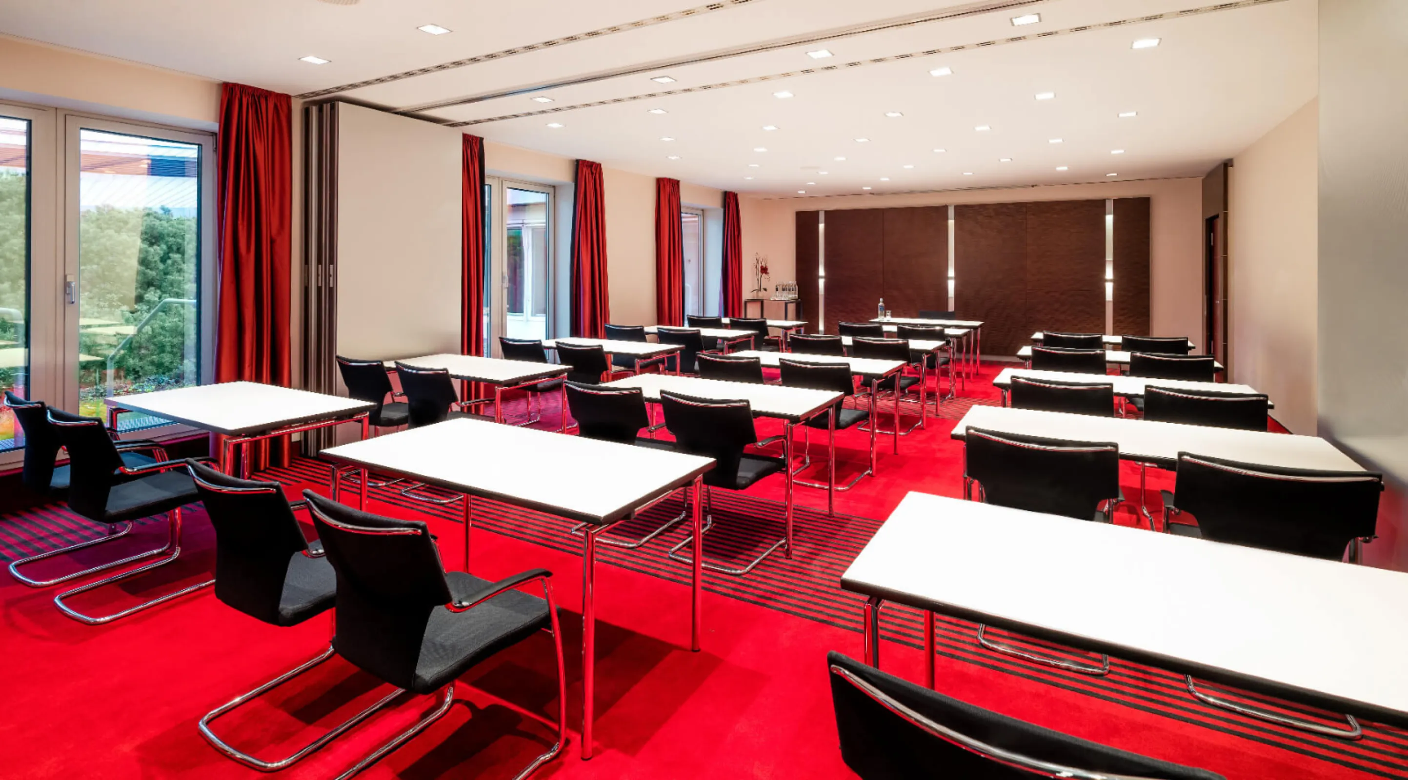 Sheraton Duesseldorf - Meetingroom Lindbergh for up to 70 pax