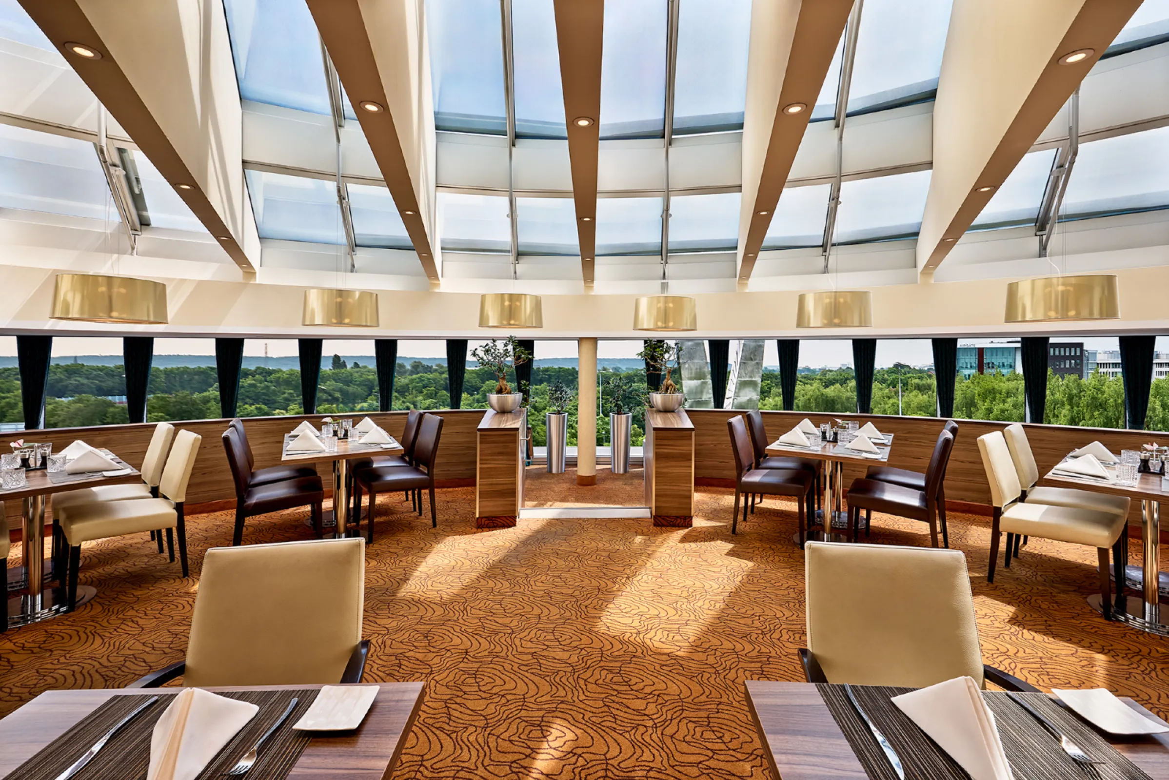 Sheraton Duesseldorf - Otto restaurant for up to 152 pax