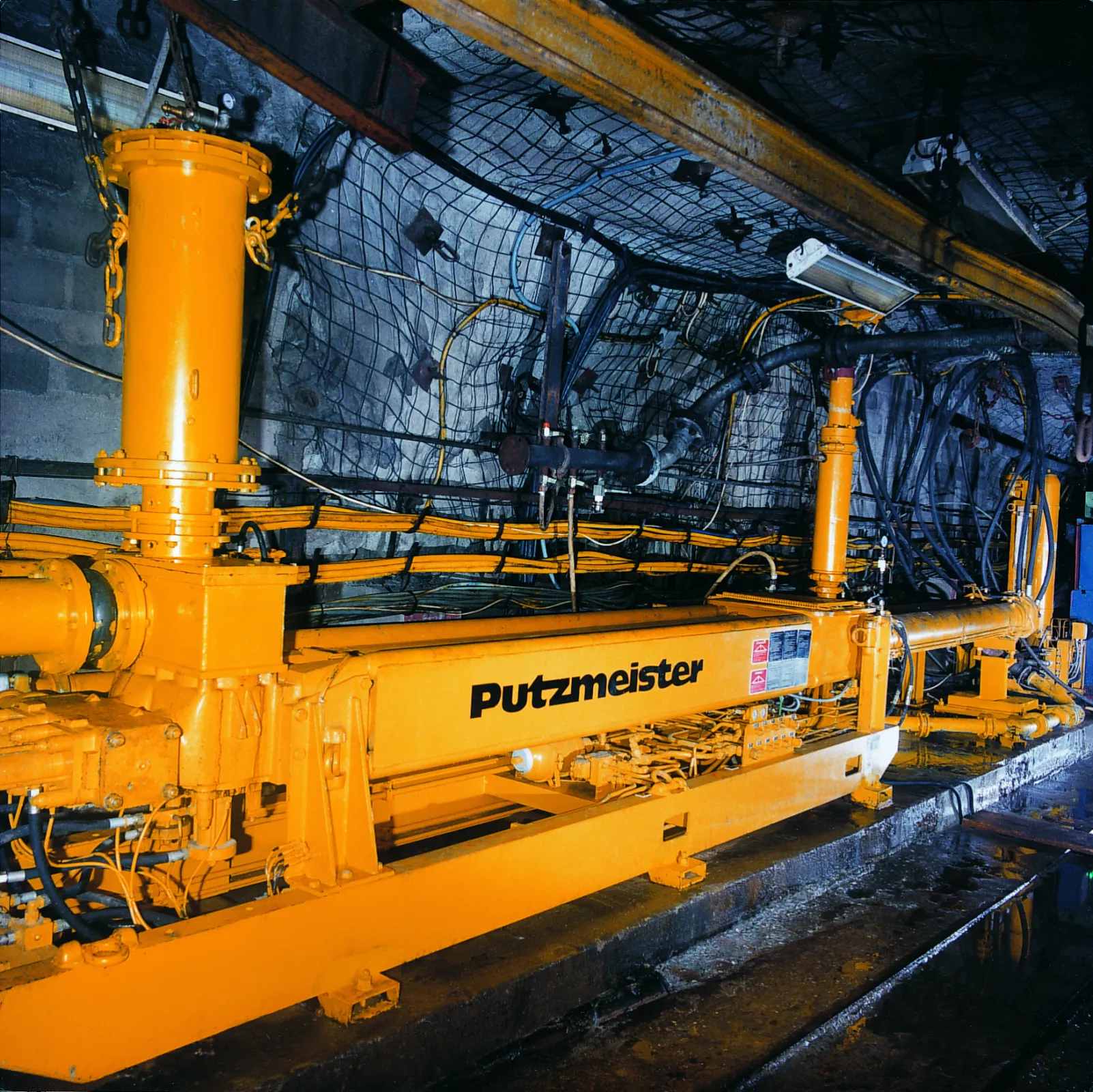 paste-fill pump for underground mines