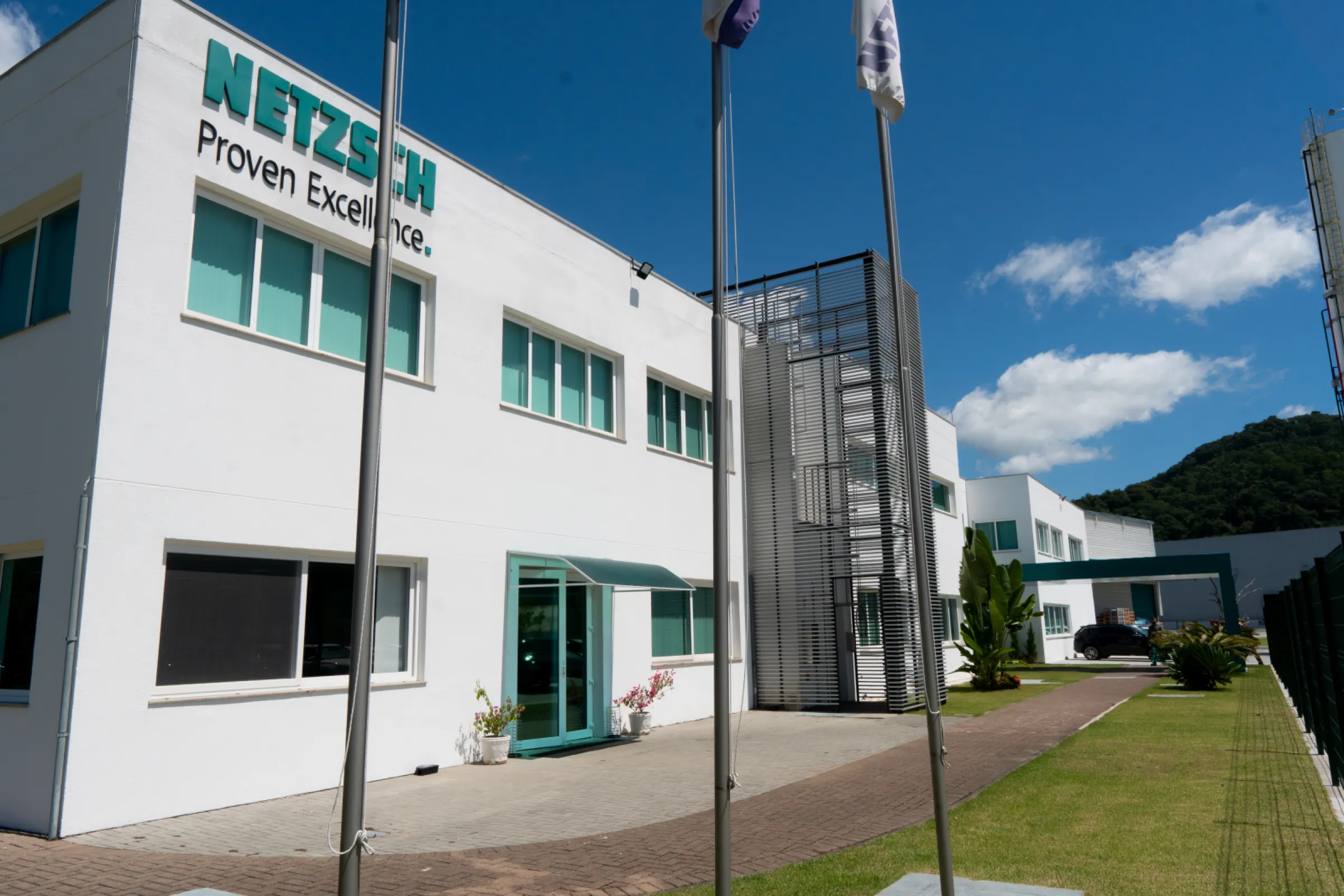 Partial view of the administrative area and reception