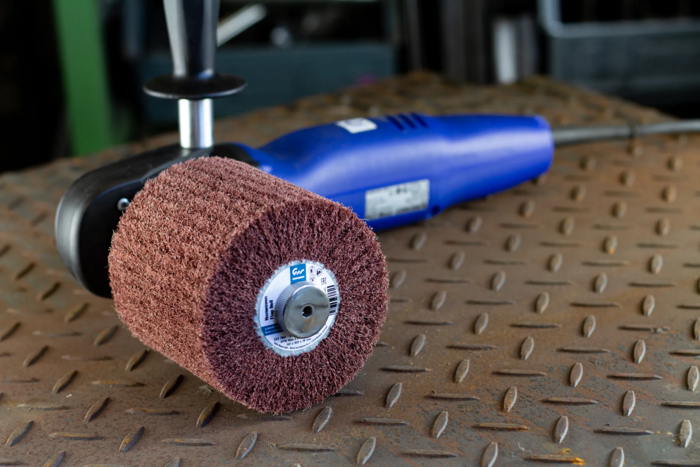 Non-Woven and Interleaved Finishing Tools