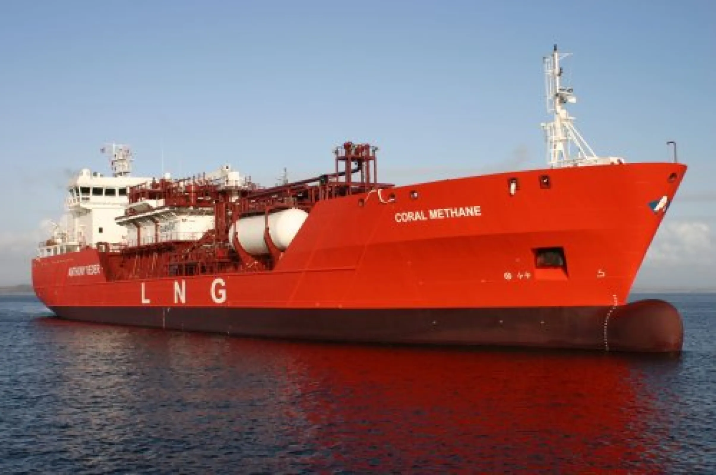 The world's first combined LNG/LEG/LPG carrier, converted into a bunker vessel in 2018