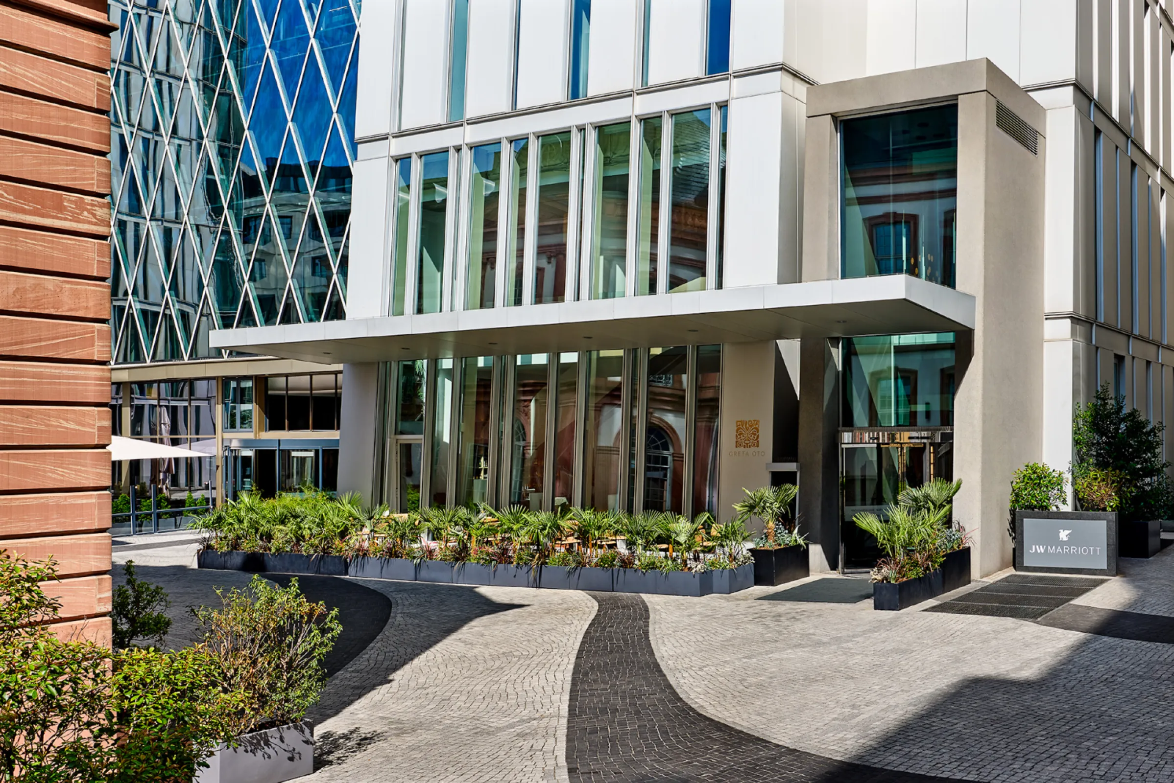 JW Marriott Hotel Frankfurt - Entrance