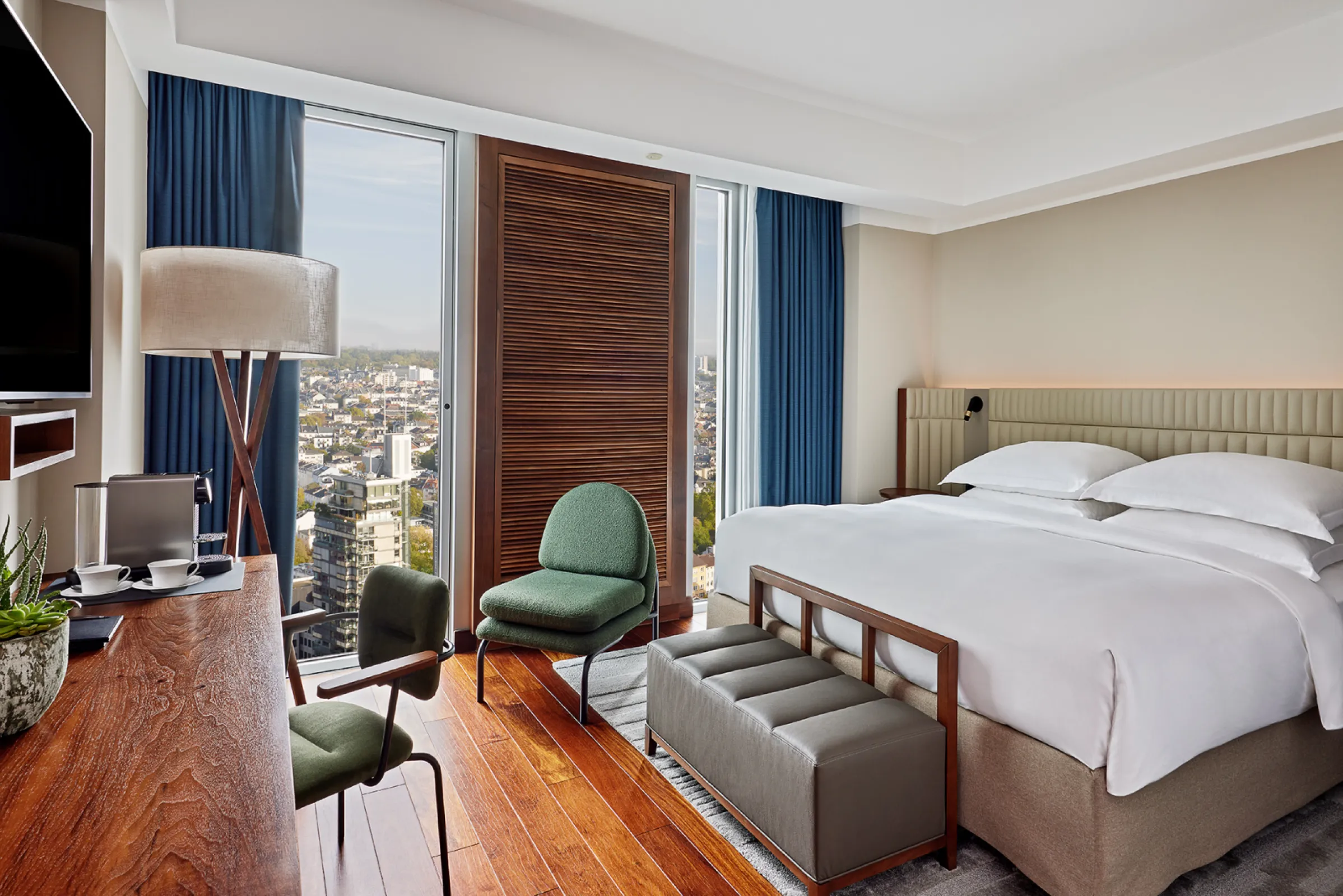 JW Marriott Hotel Frankfurt - Deluxe Room