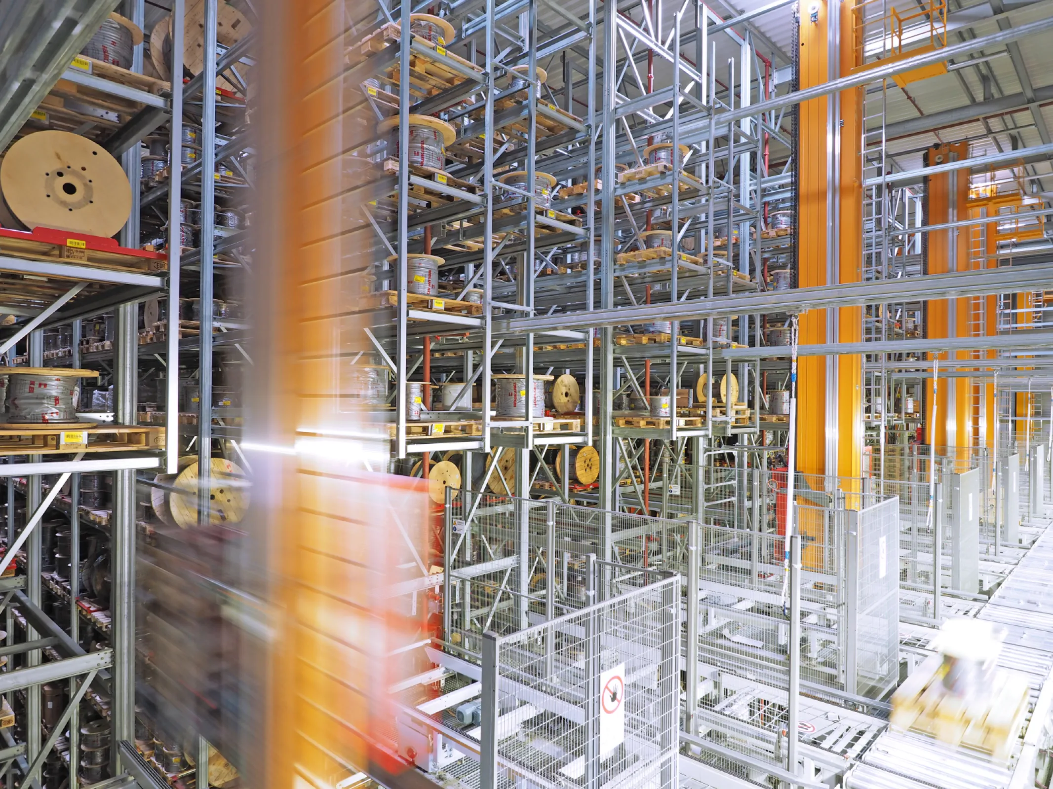 Fully Automated High-Rack Storage