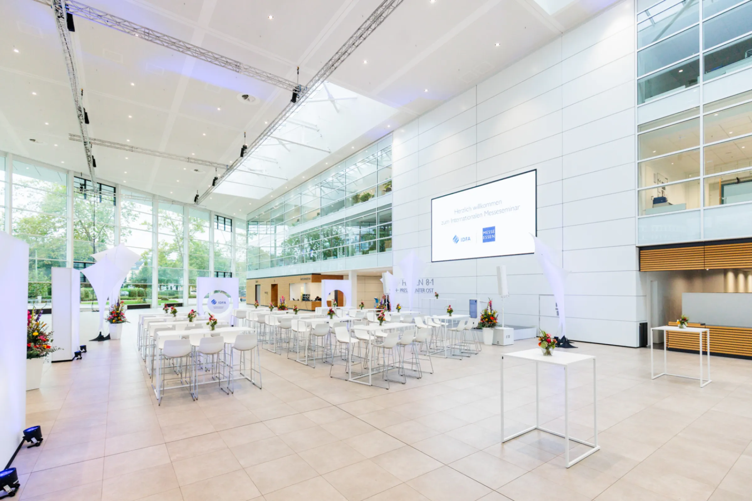 Glasfoyer East