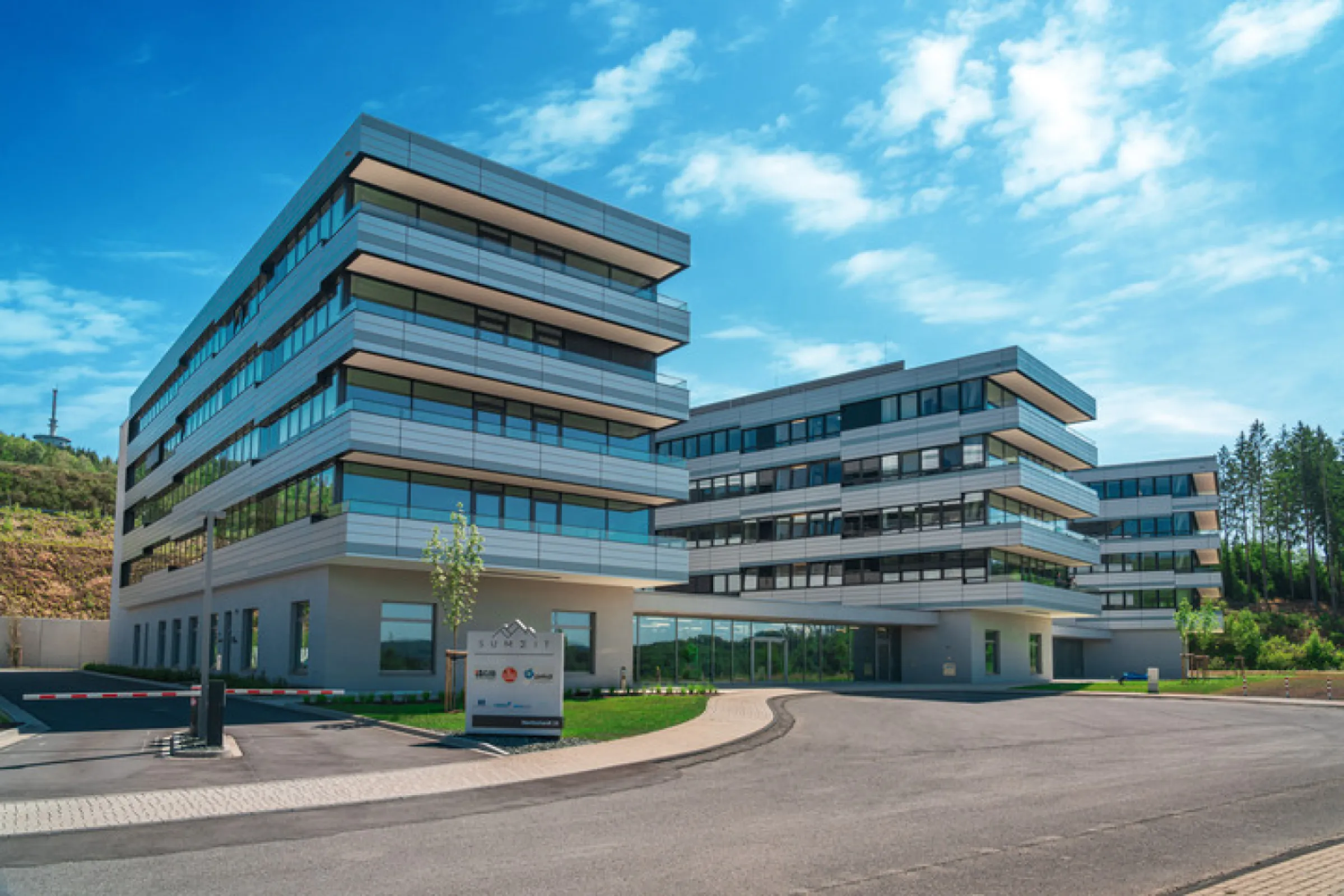 ifm's high-tech centre The SUMMIT in Siegen / Germany