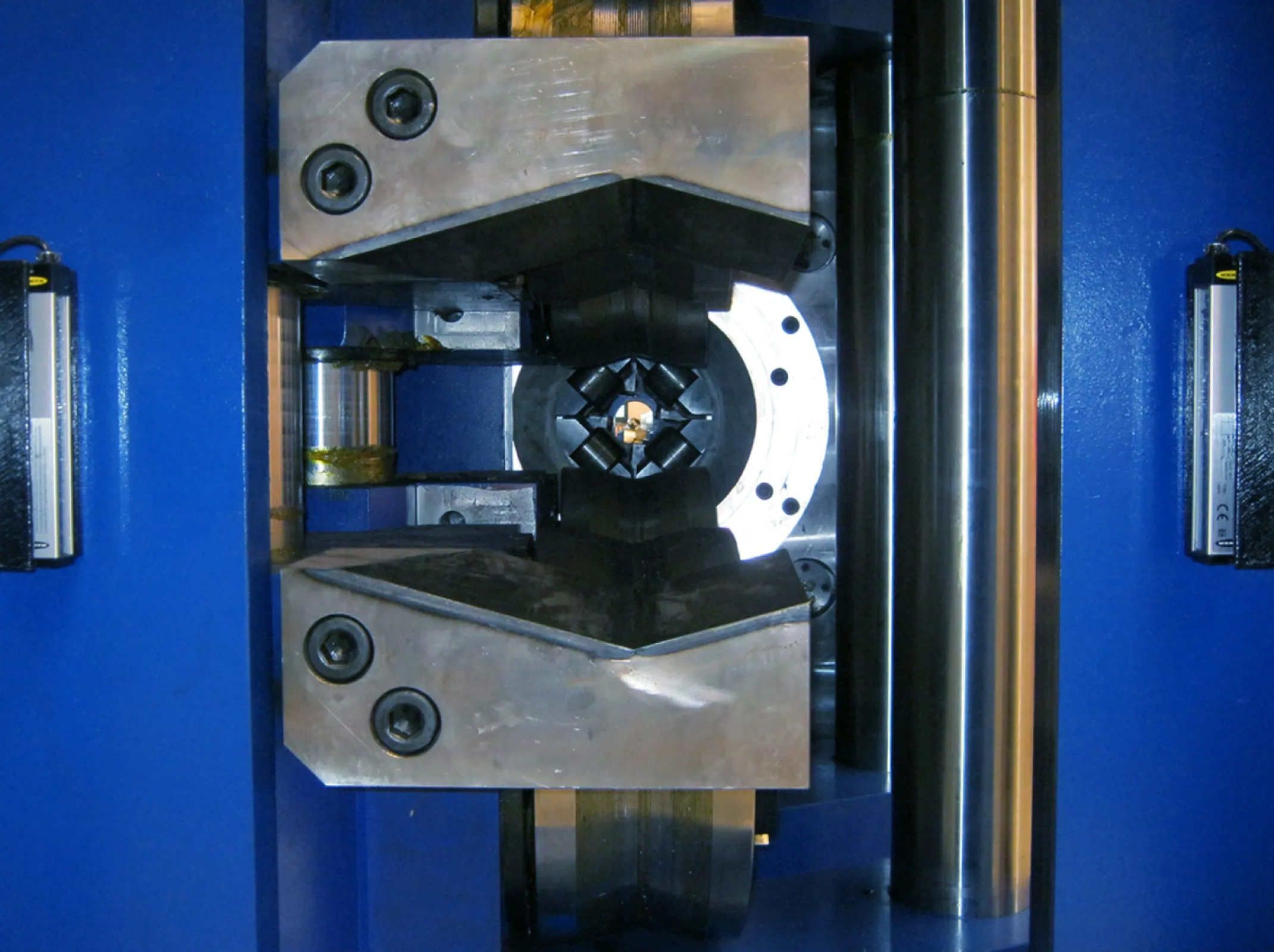 Inlet guide