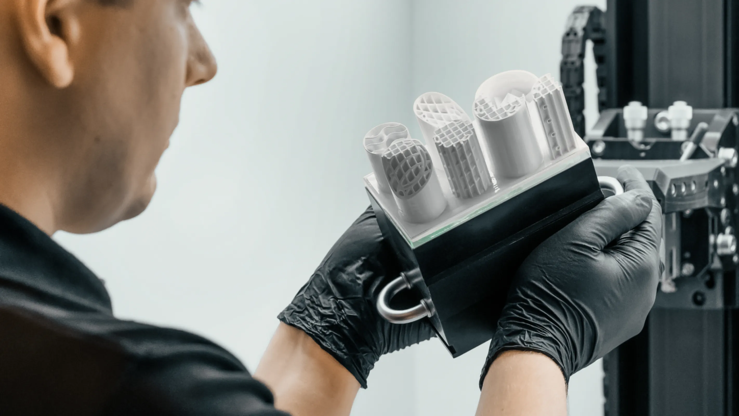 Additive manufacturing enables the production of individualized components—all within a single print job.