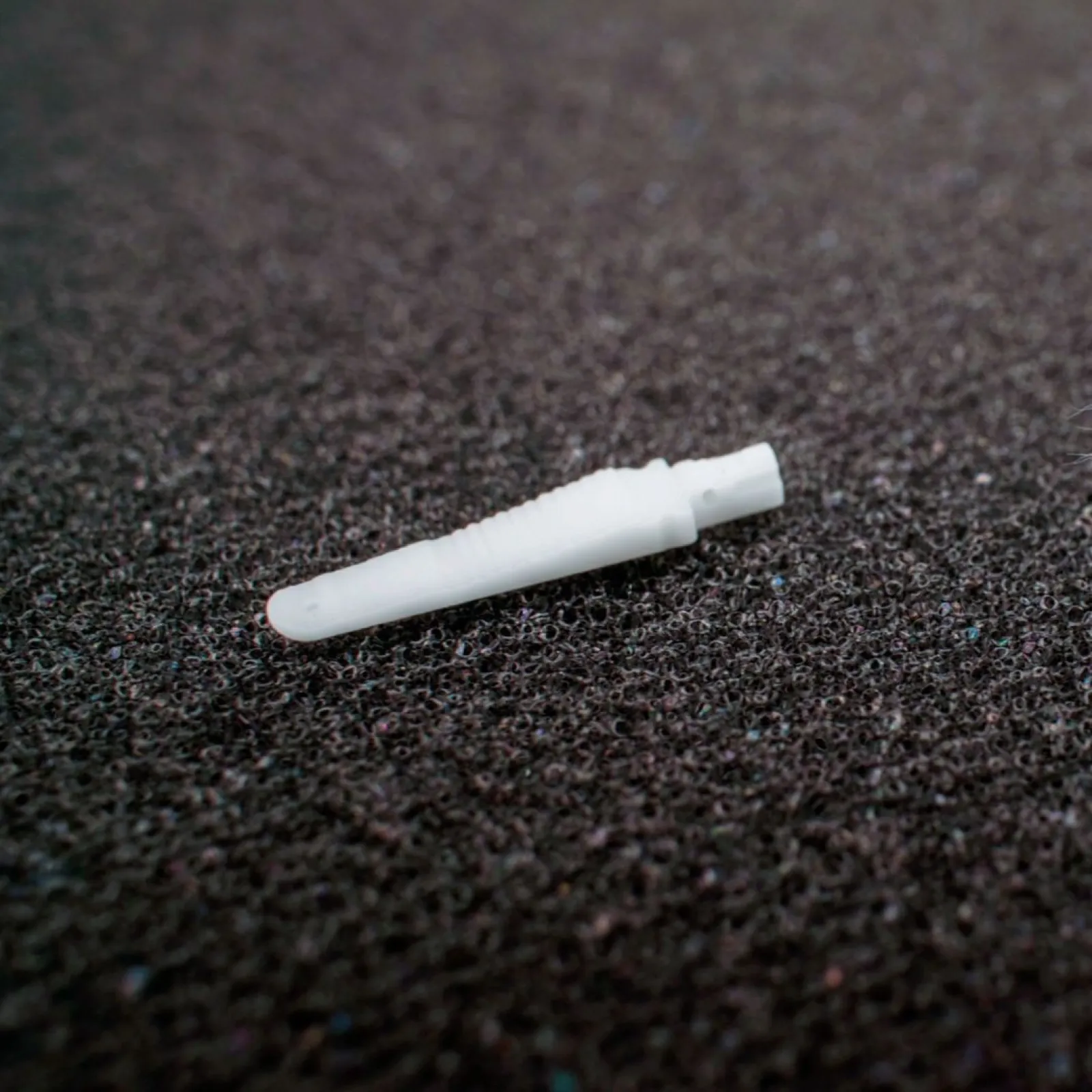 Medical Gripper: 3D-printed ceramic gripper with integrated functionality