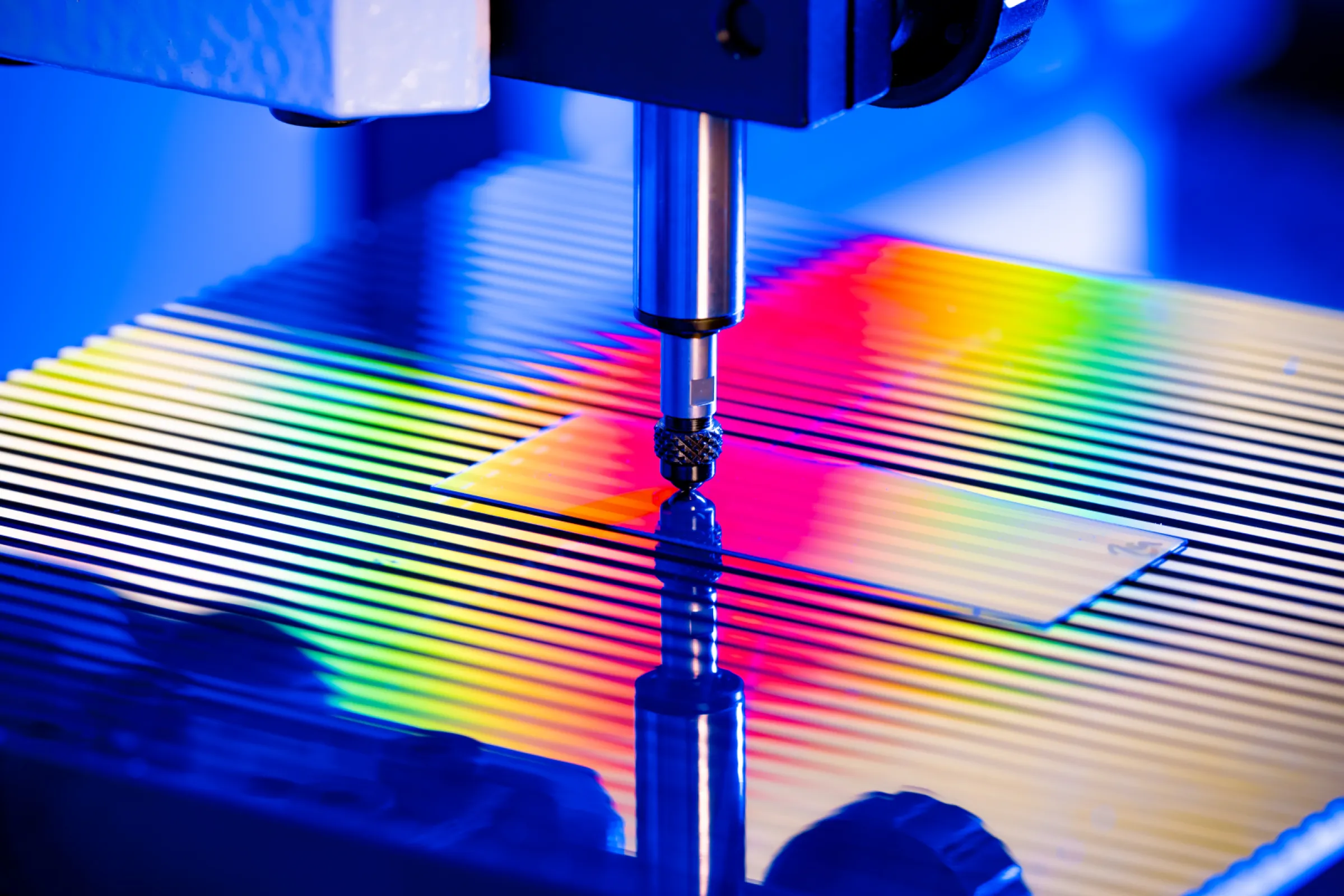 High-performance glass polarizers for demanding optical systems