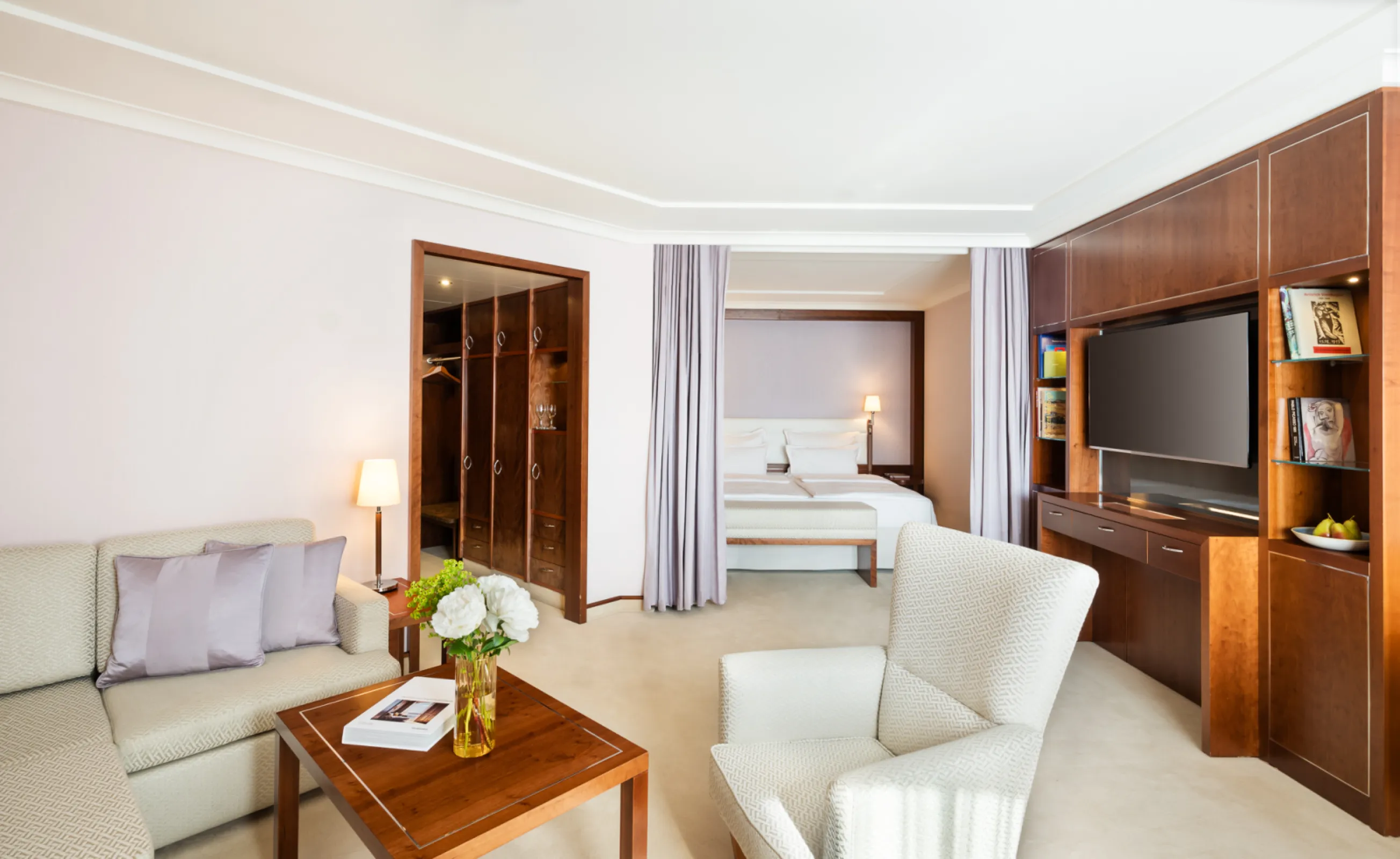 Alcove Room (49m²) - for up to 4 people