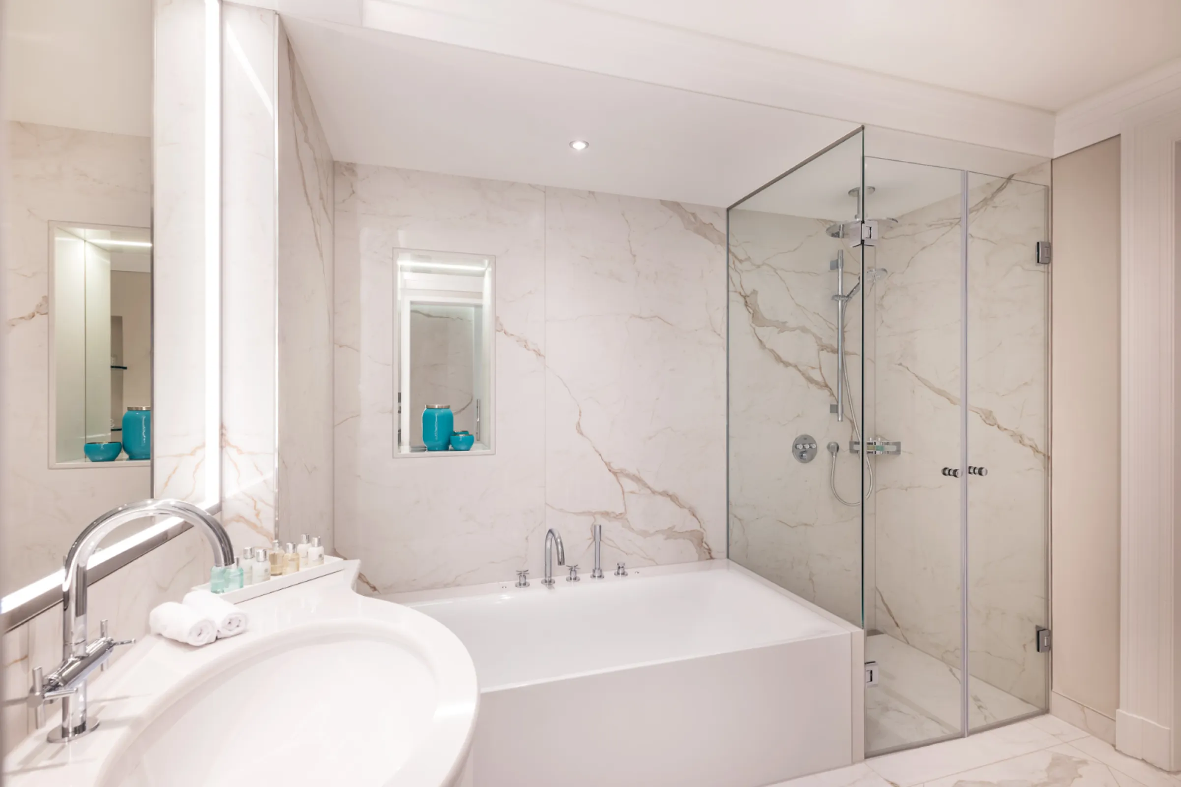 Luxurious Bathrooms