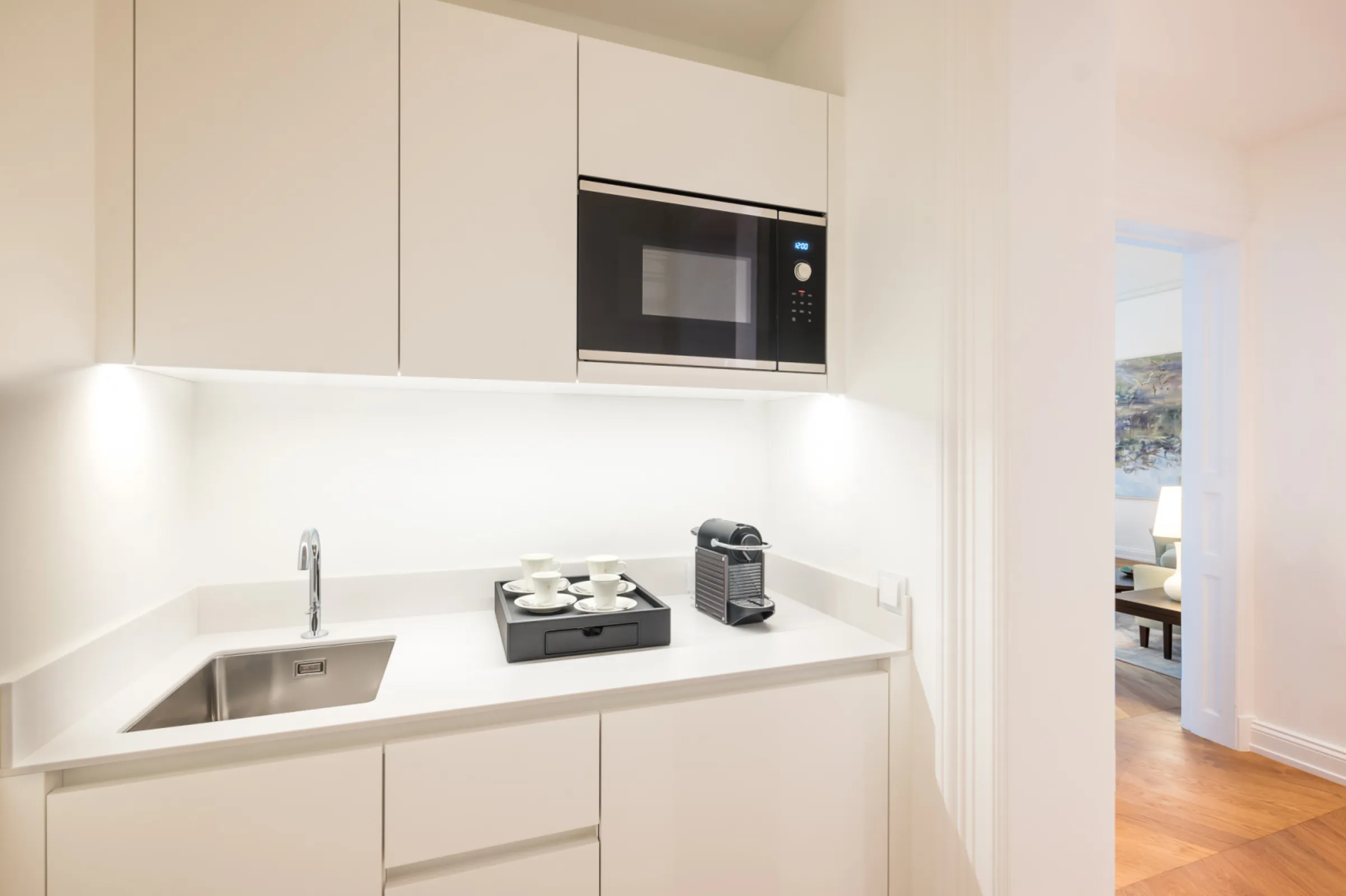 With pantry or kitchenette for longstay purposes