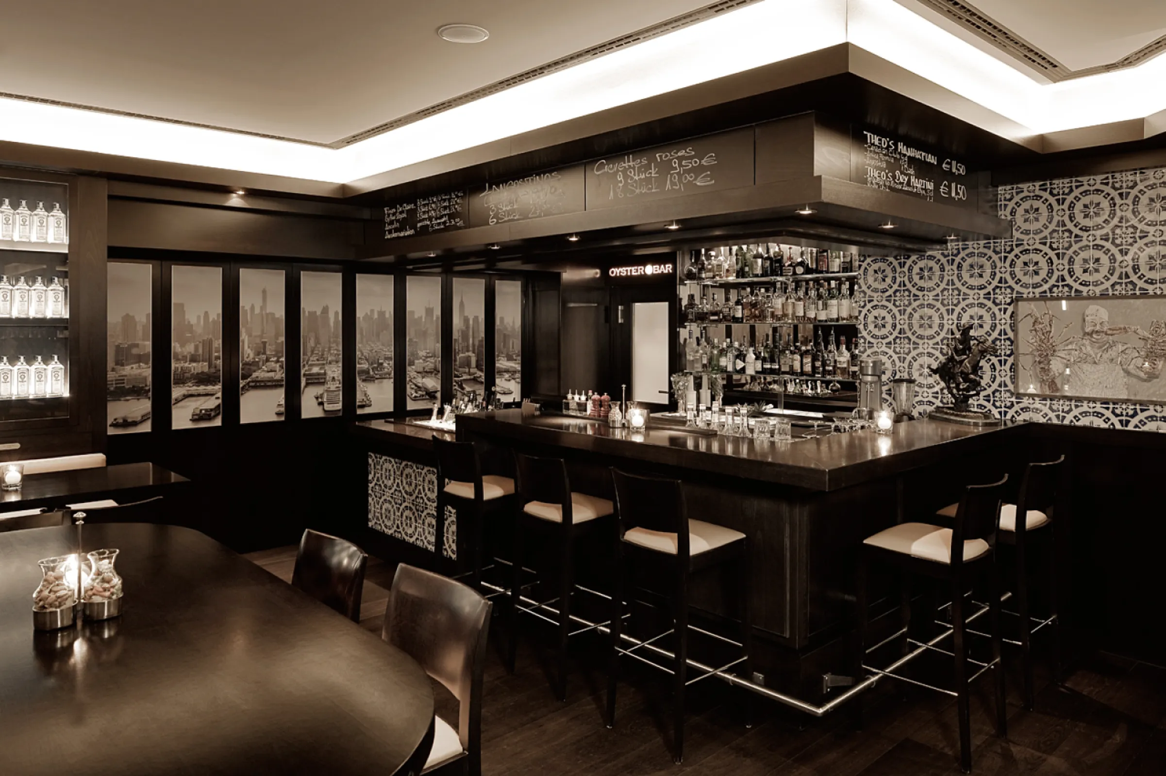 Theo's Bar