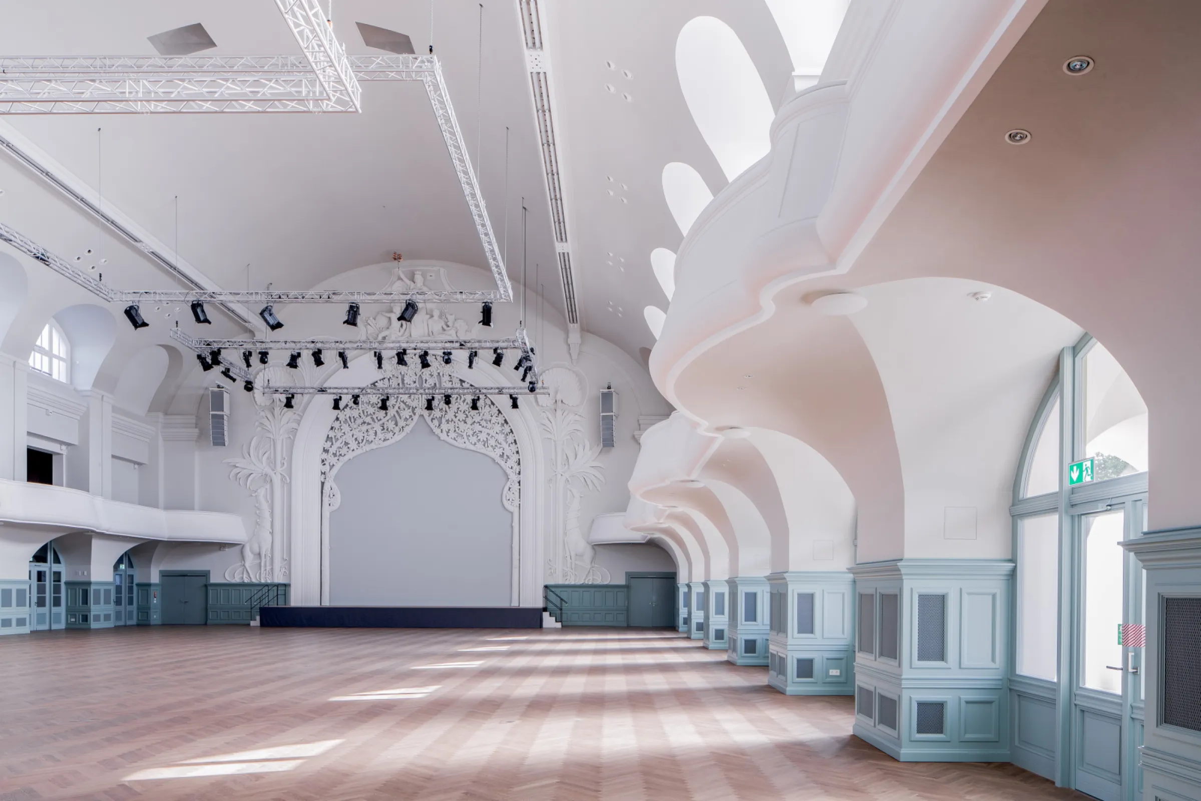 KONGRESSHALLE am Zoo Leipzig Großer Saal © Jörg Singer