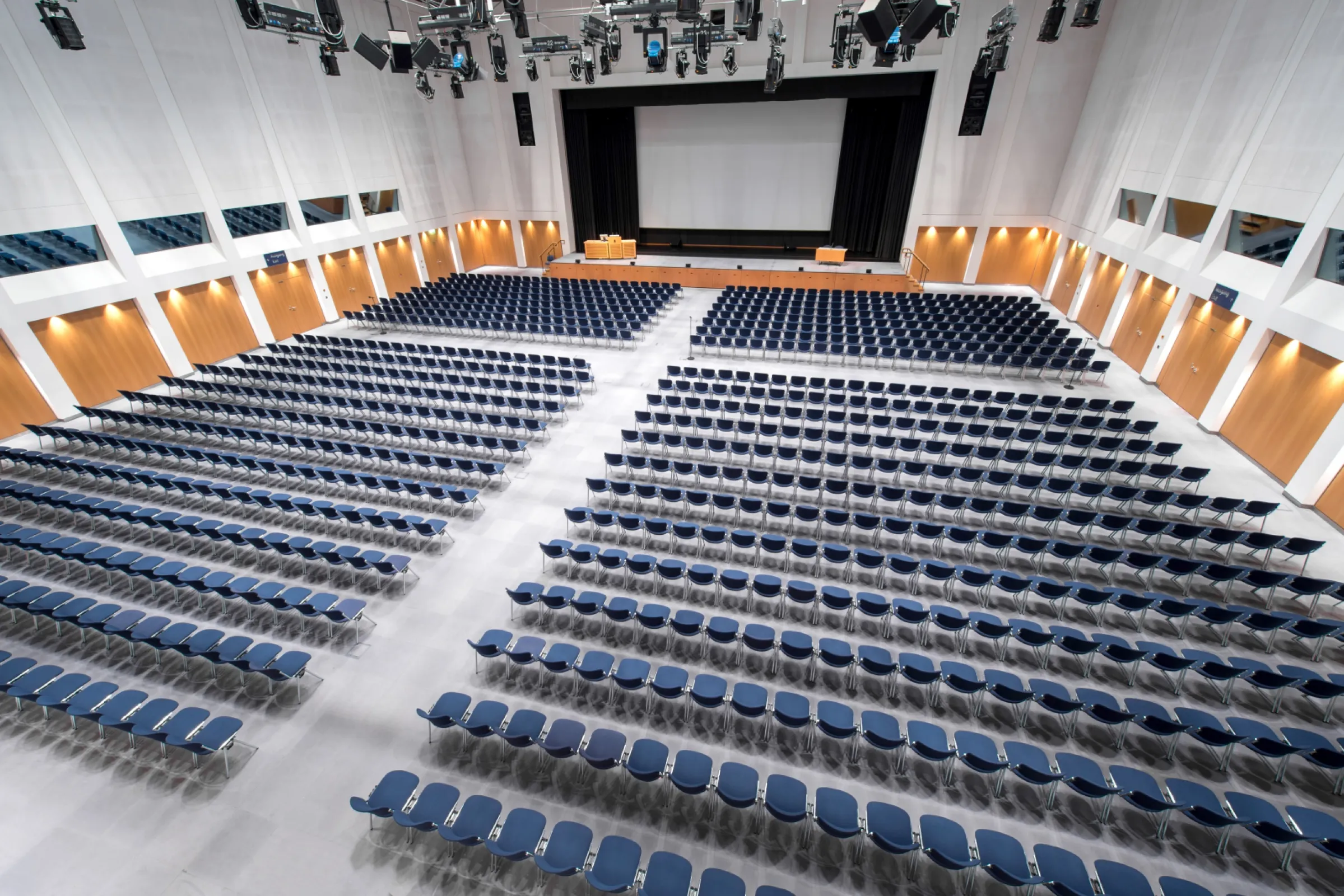 CCL hall 1 © Christian Schneider