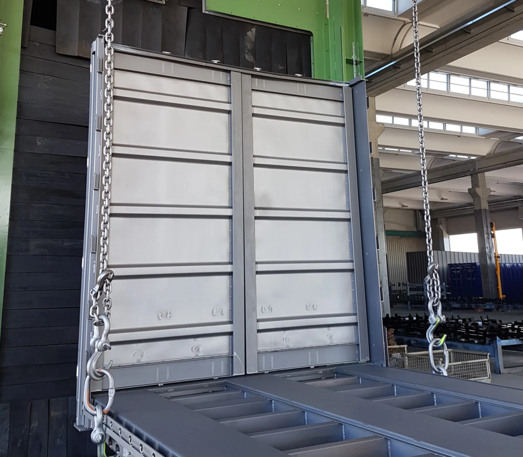 Double hoist shot blasting machines