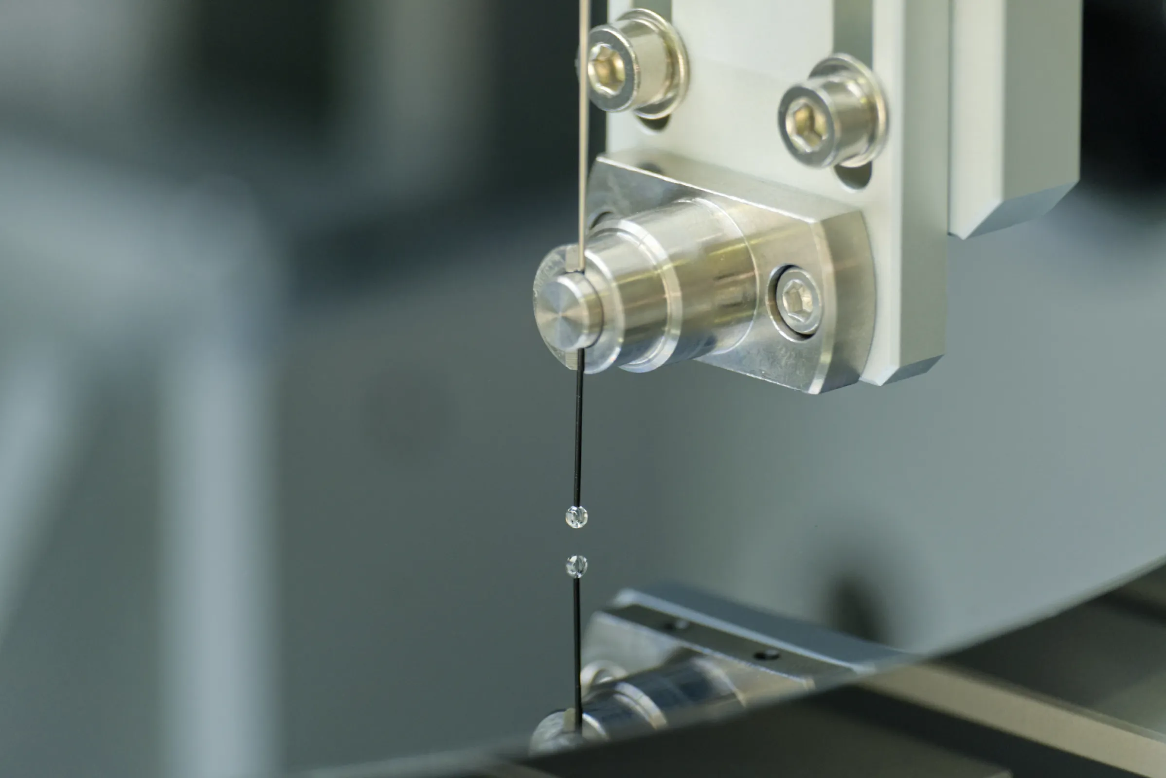 High accurate dosisng system for contact angle goniometer