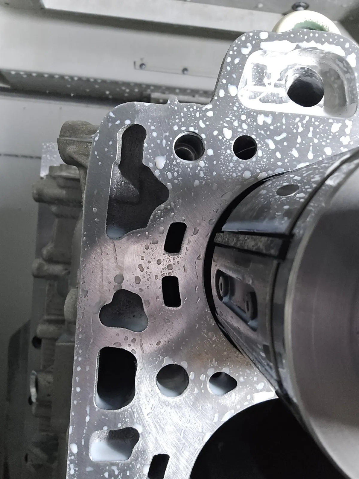Honing on machining center (Heckert HEC 400 focus)