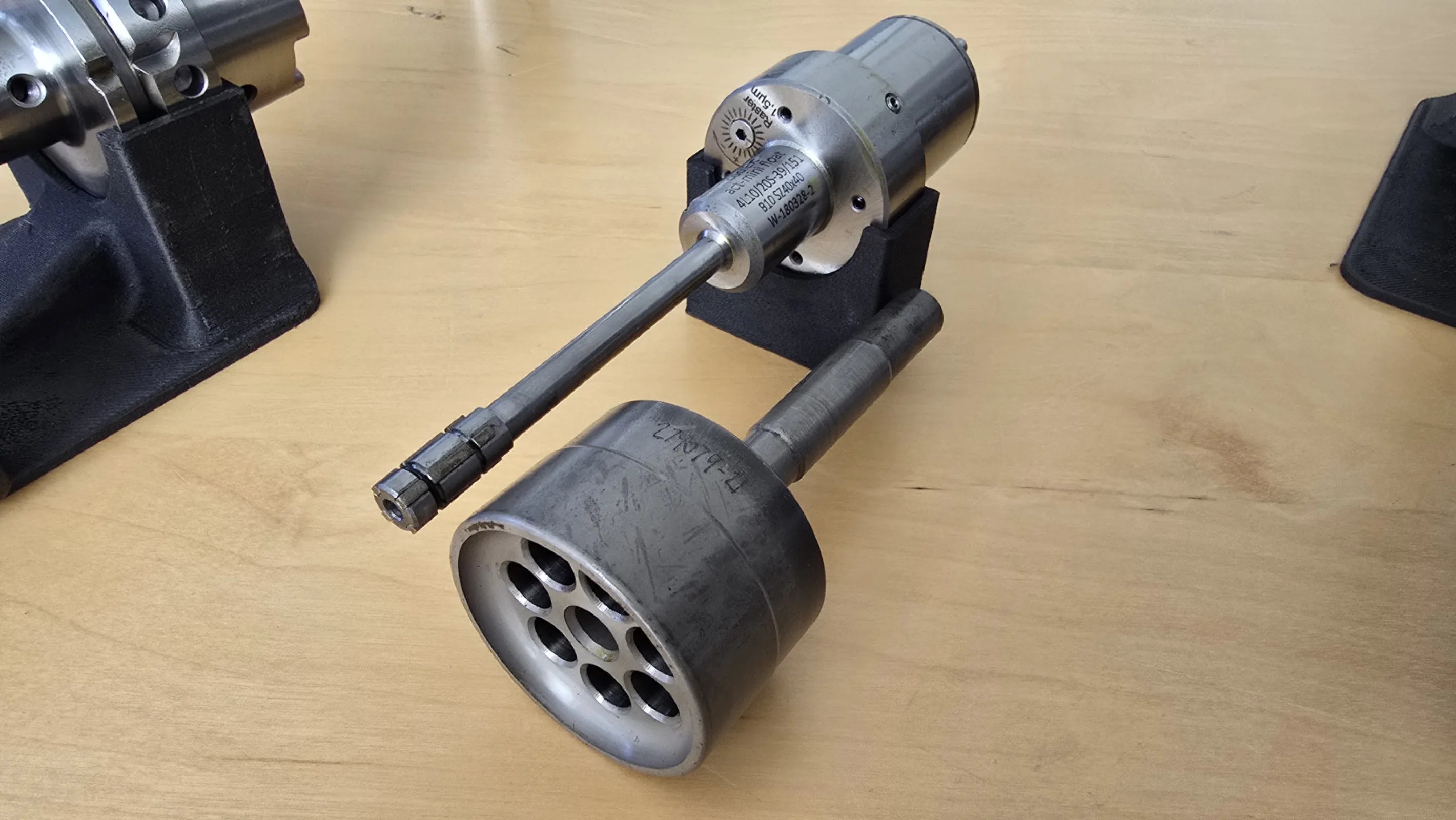 coolEXact mini honing tool for small dead end bores