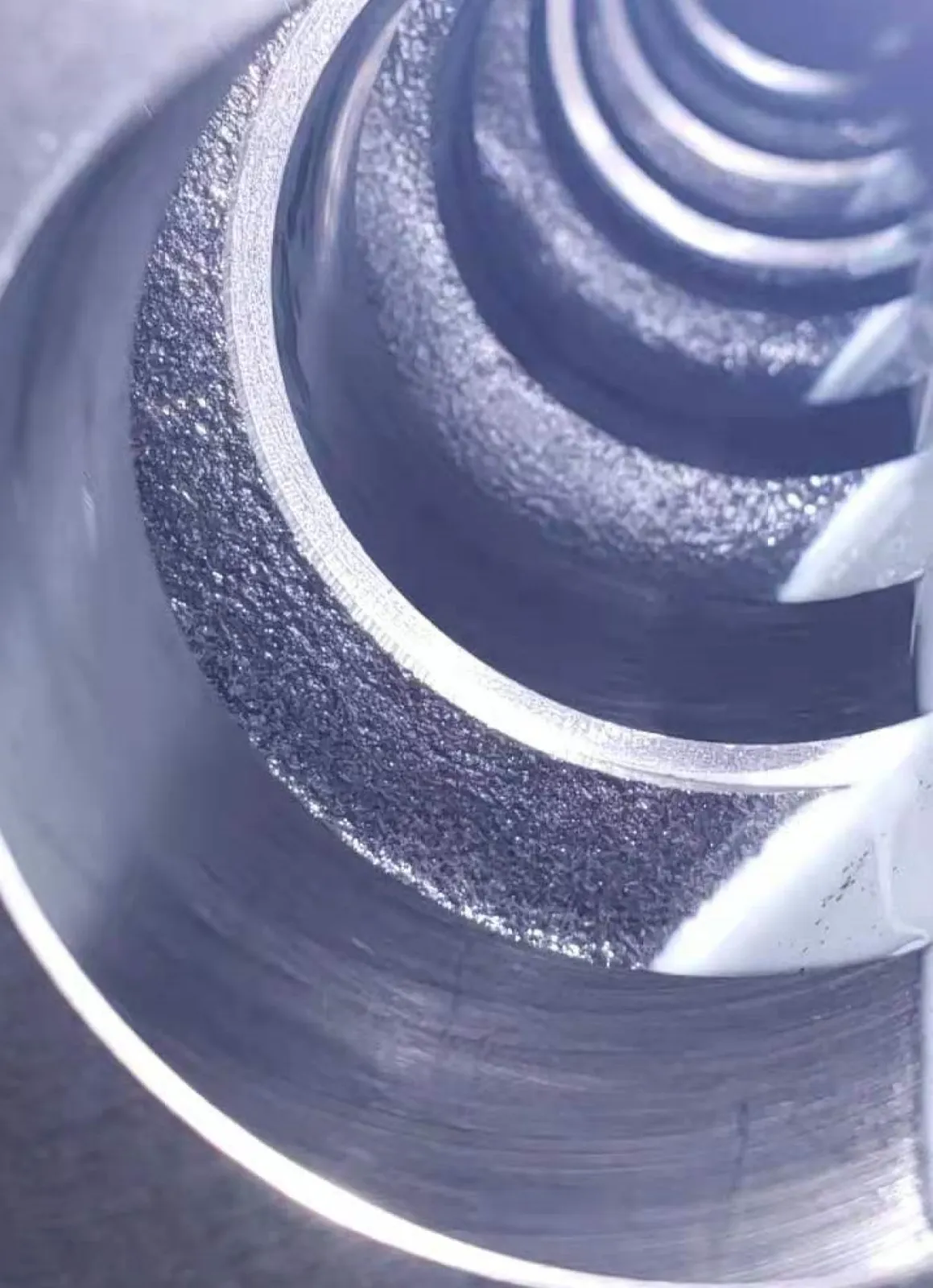 hydraulic manifolds machined with FDream honing tool
