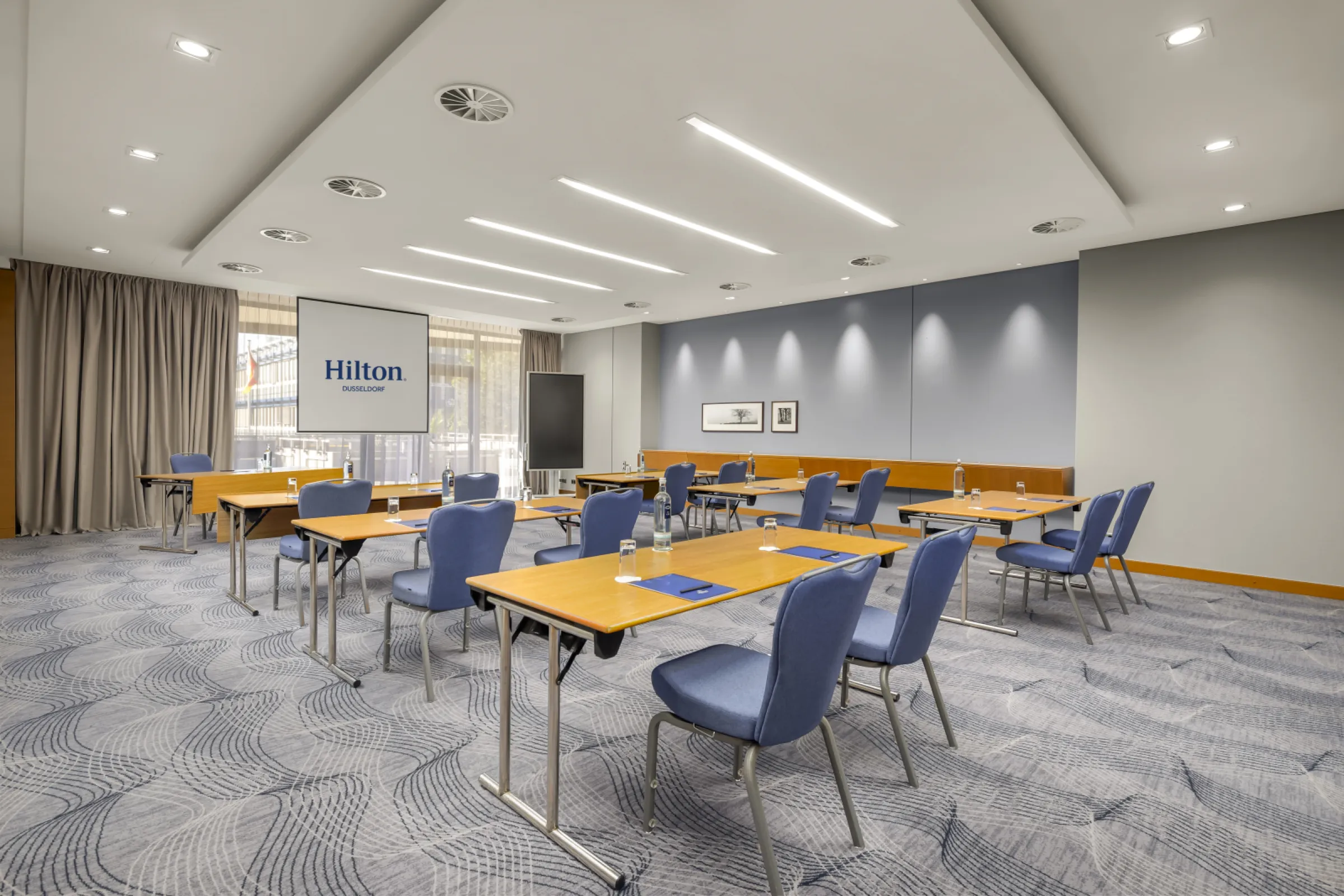 Leibniz 3 - 40 PAX - Classroom