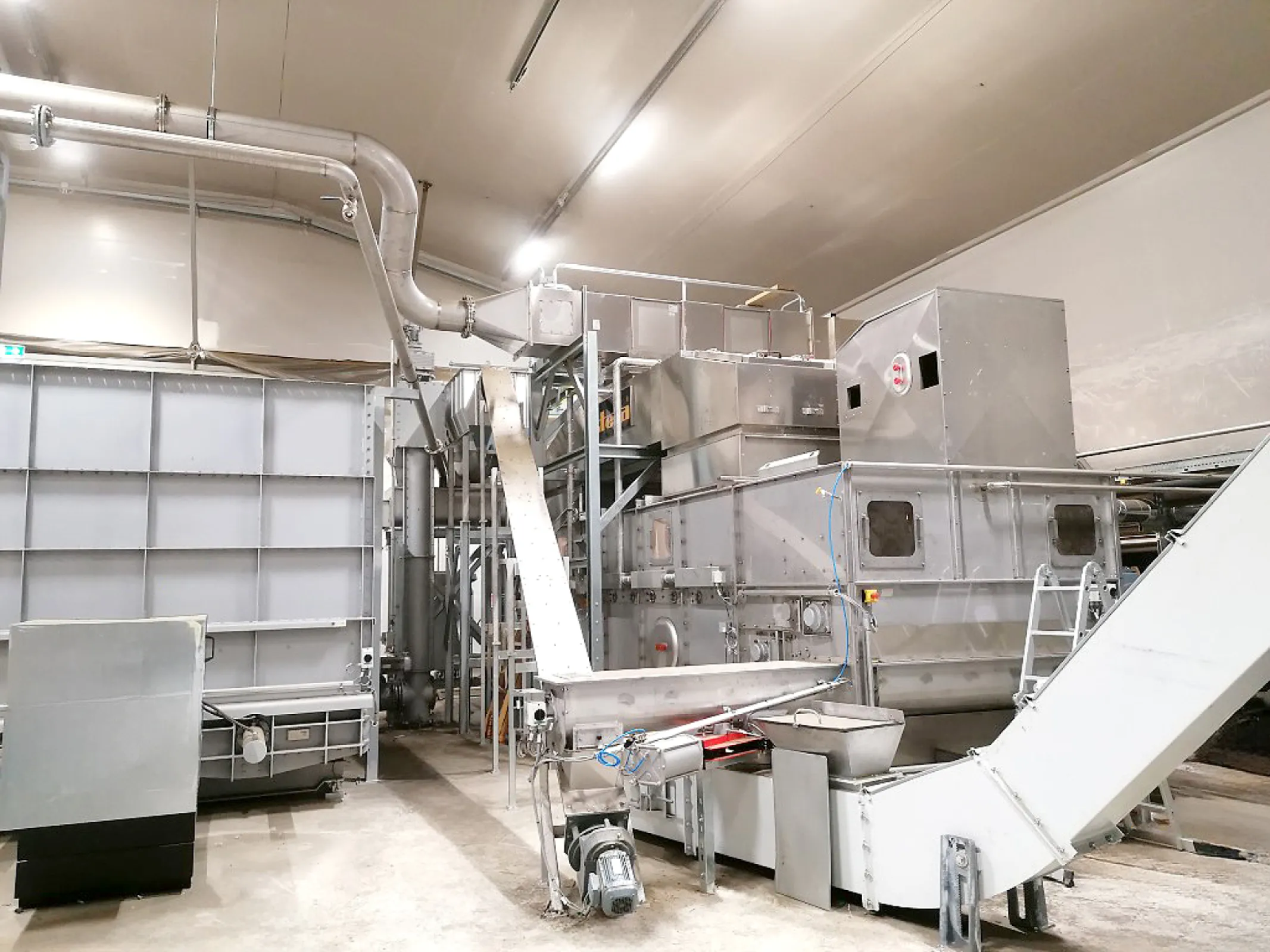 Belt dryer in Finland for sewage sludge and wood chips