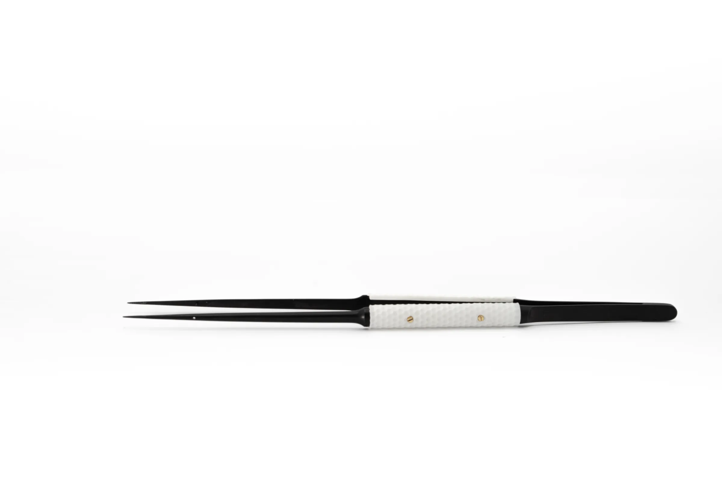 forceps with various grip diameters handle