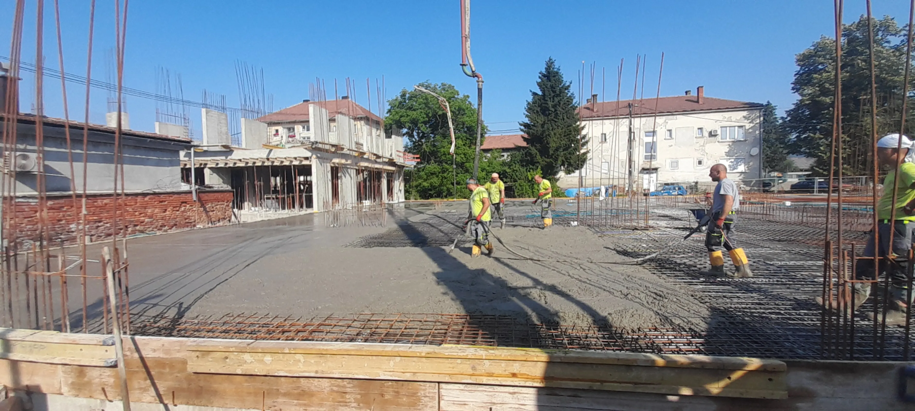 Application of VELOSIT CA 112 - Crystalline Waterproofing Admixture